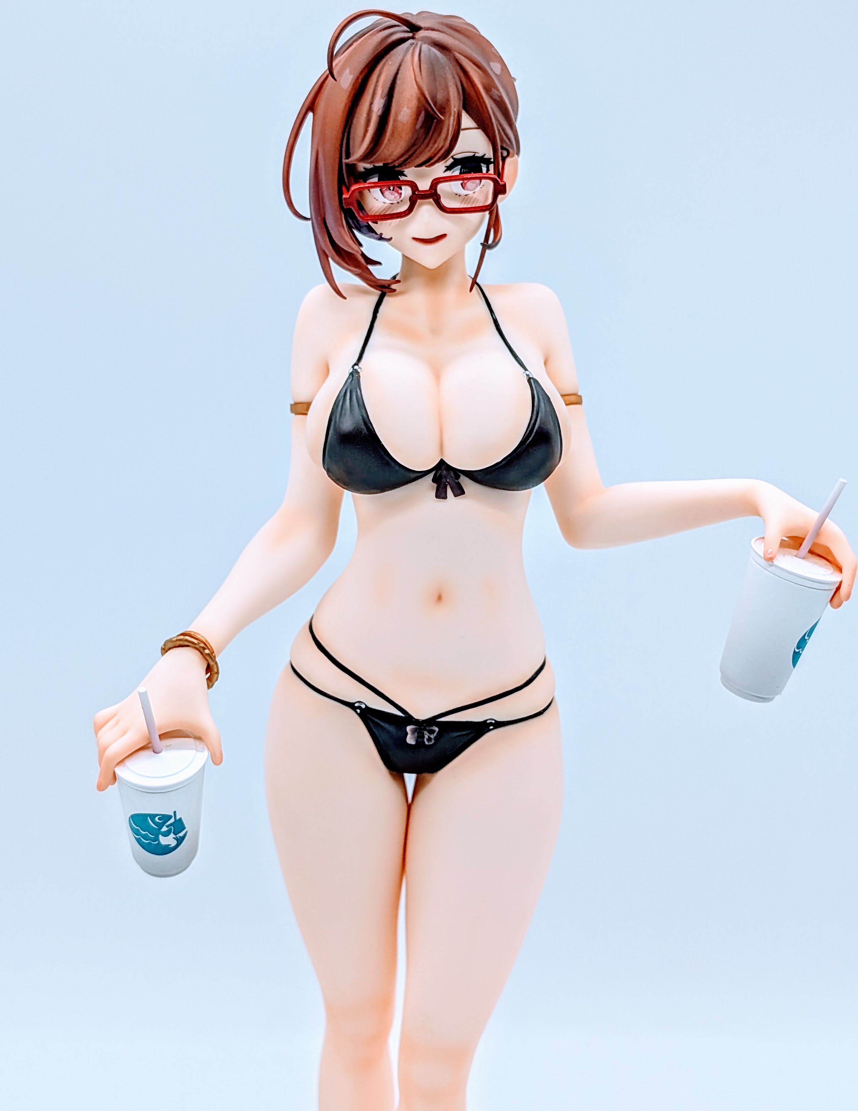 Nearsighted Sister full-body close-up from the front