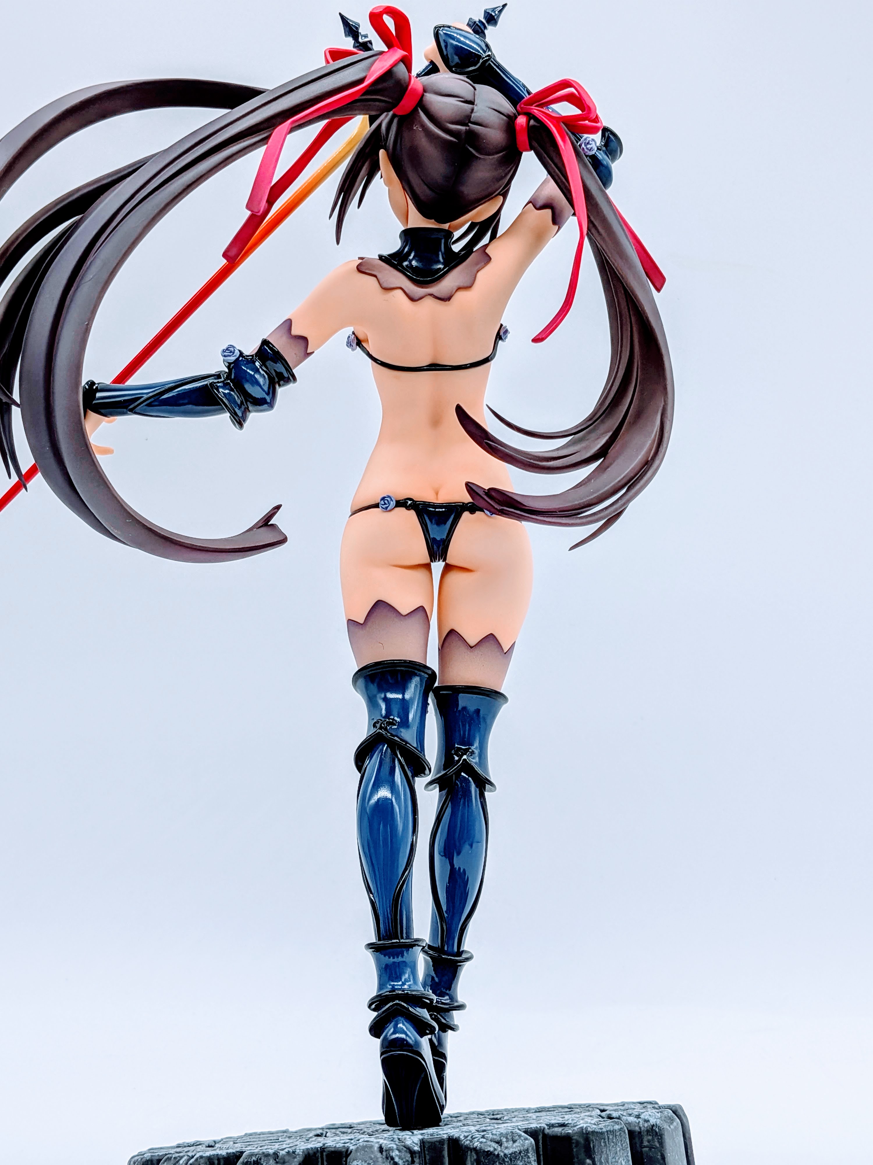 Kurumi Tokisaki full rear view