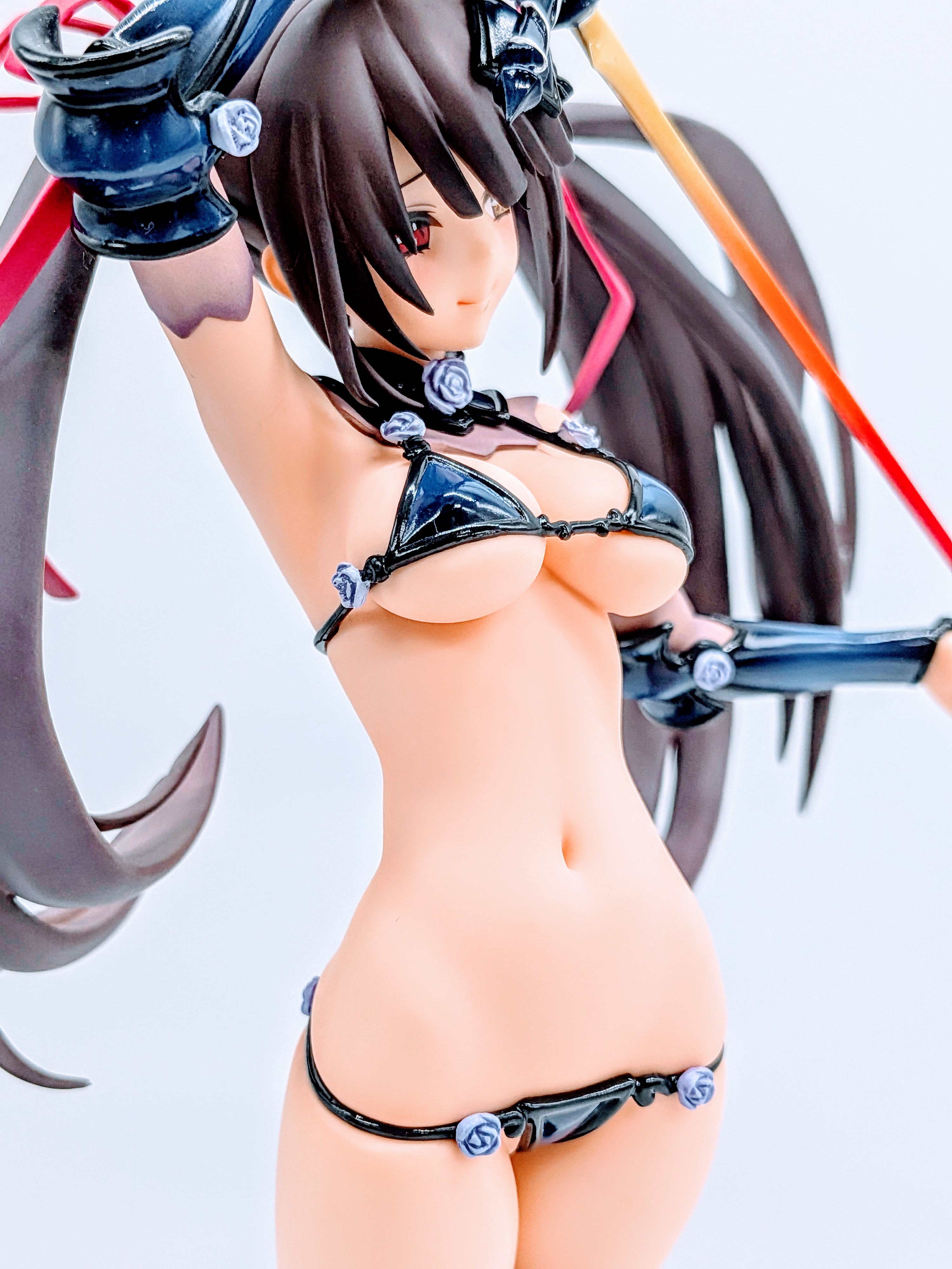 Kurumi Tokisaki side angle focusing on bust and waist