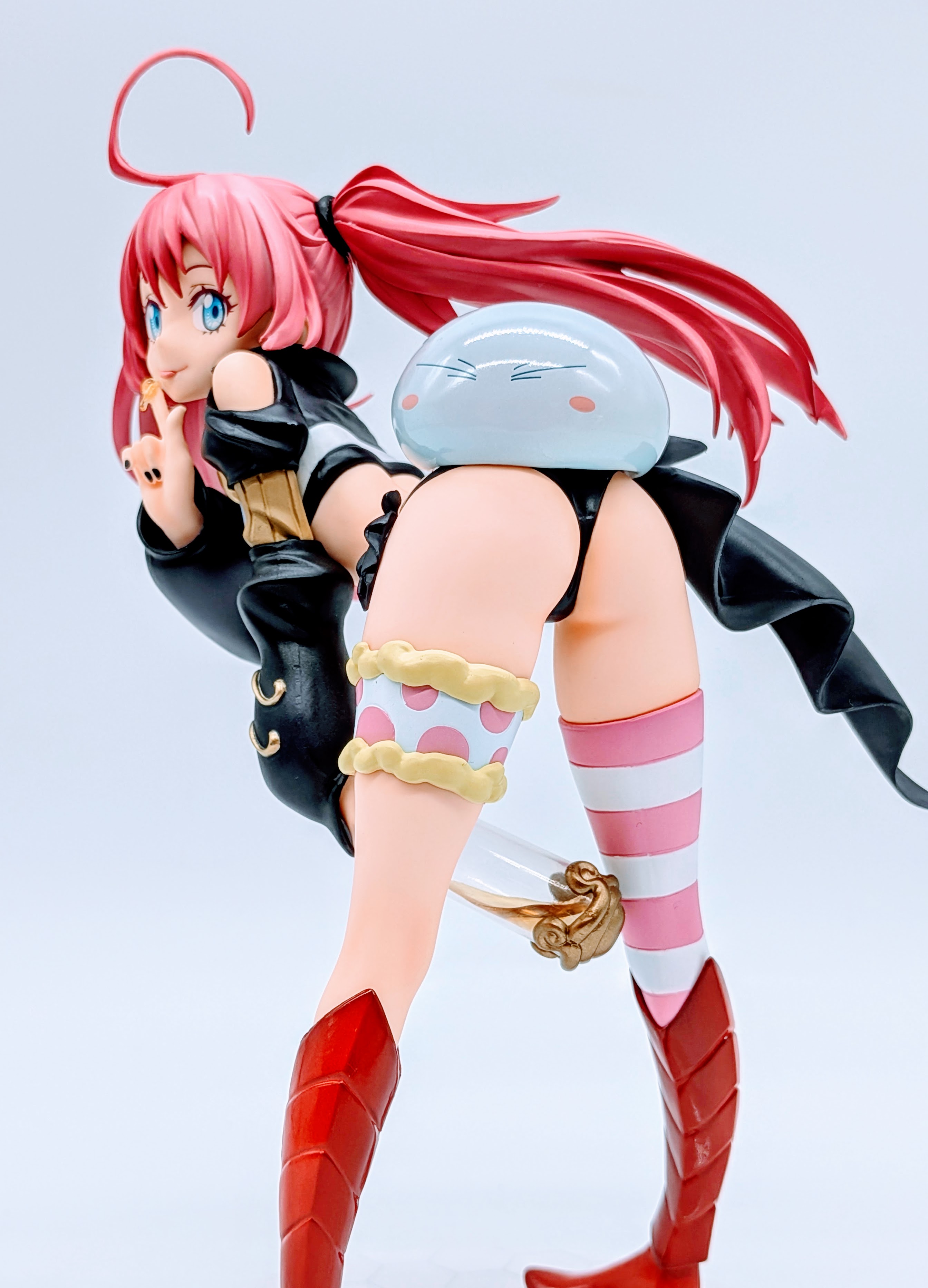 Milim full-body close-up