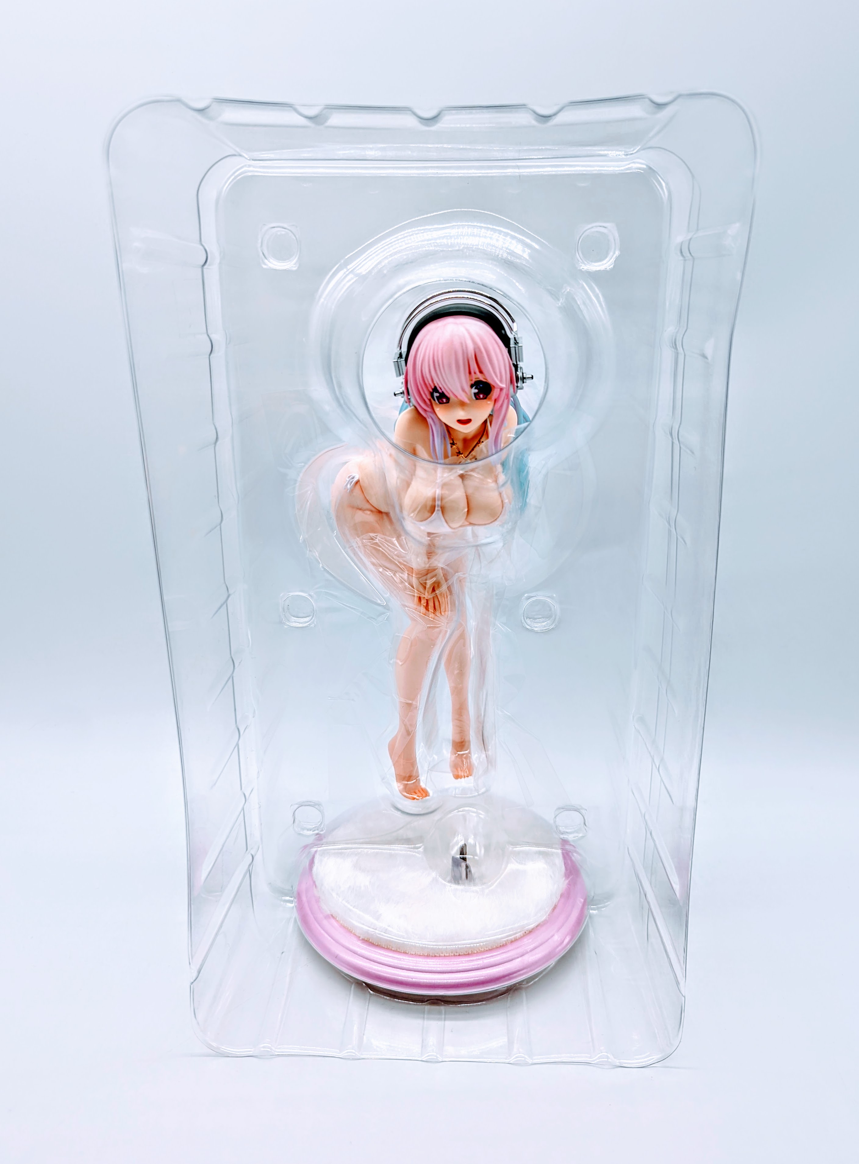 Blister tray with Super Sonico and base