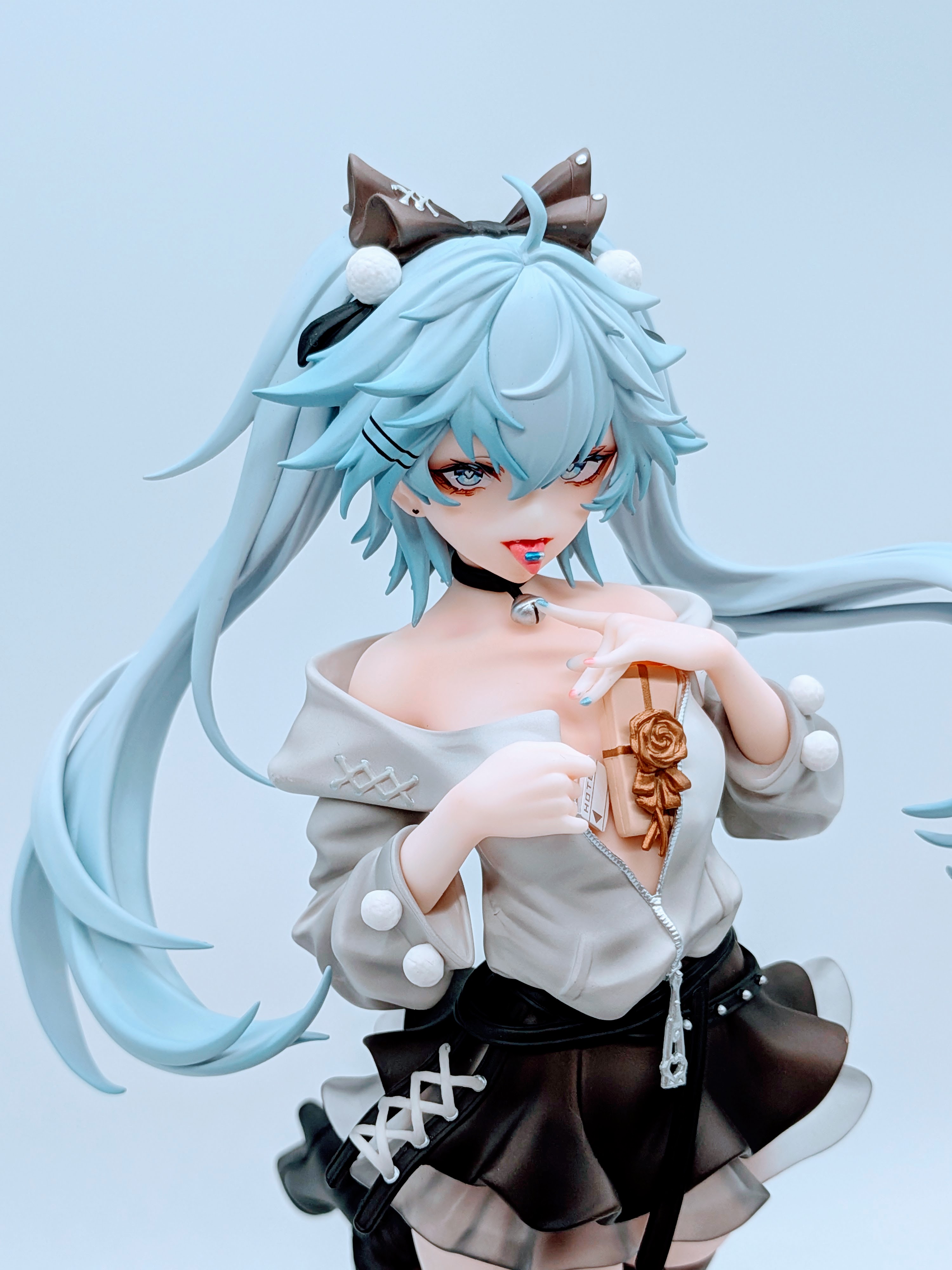 Florence 1/7 Scale Figure Face Closeup