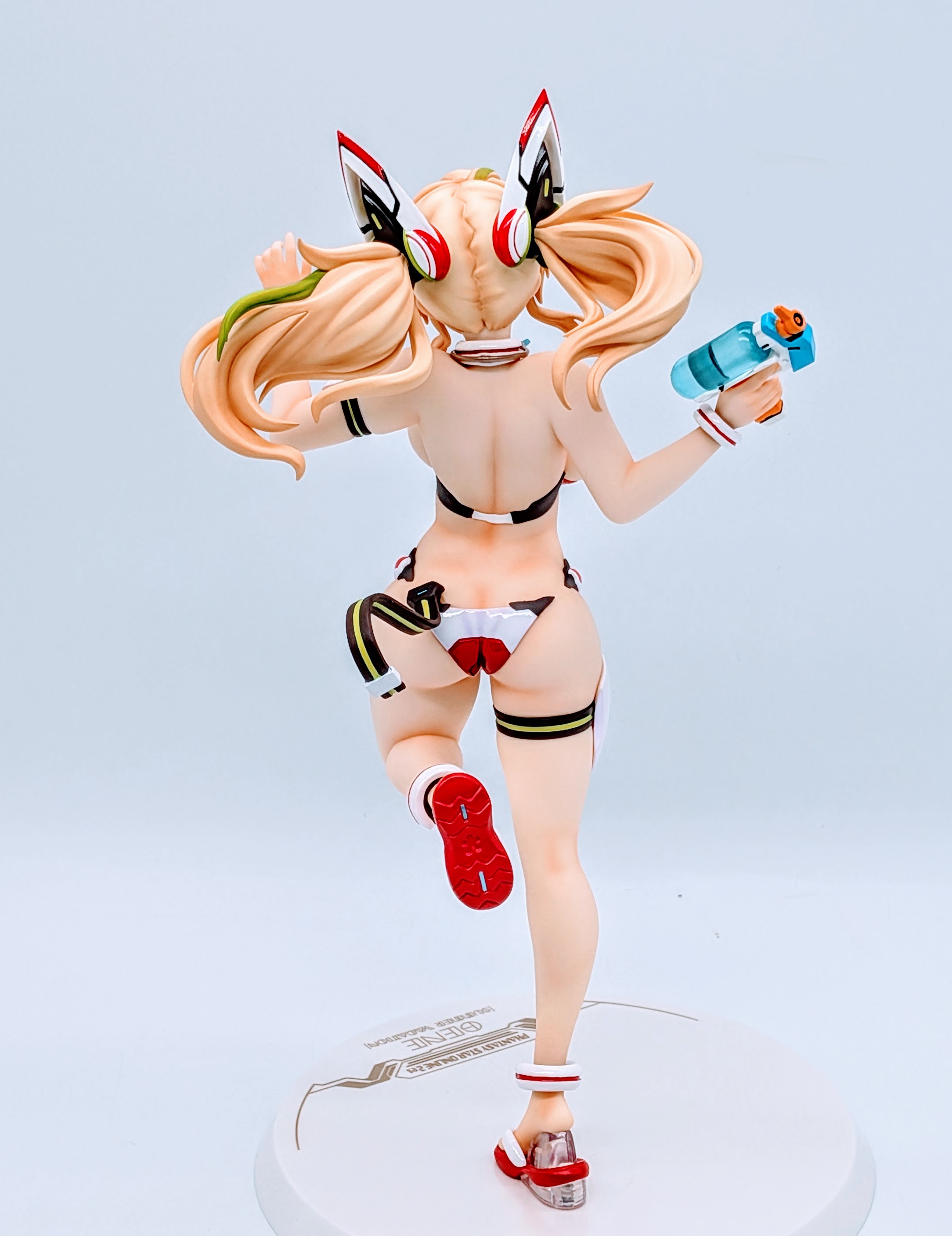 Full back view of Sunshine Gene Summer Vacation 1/7 scale figure