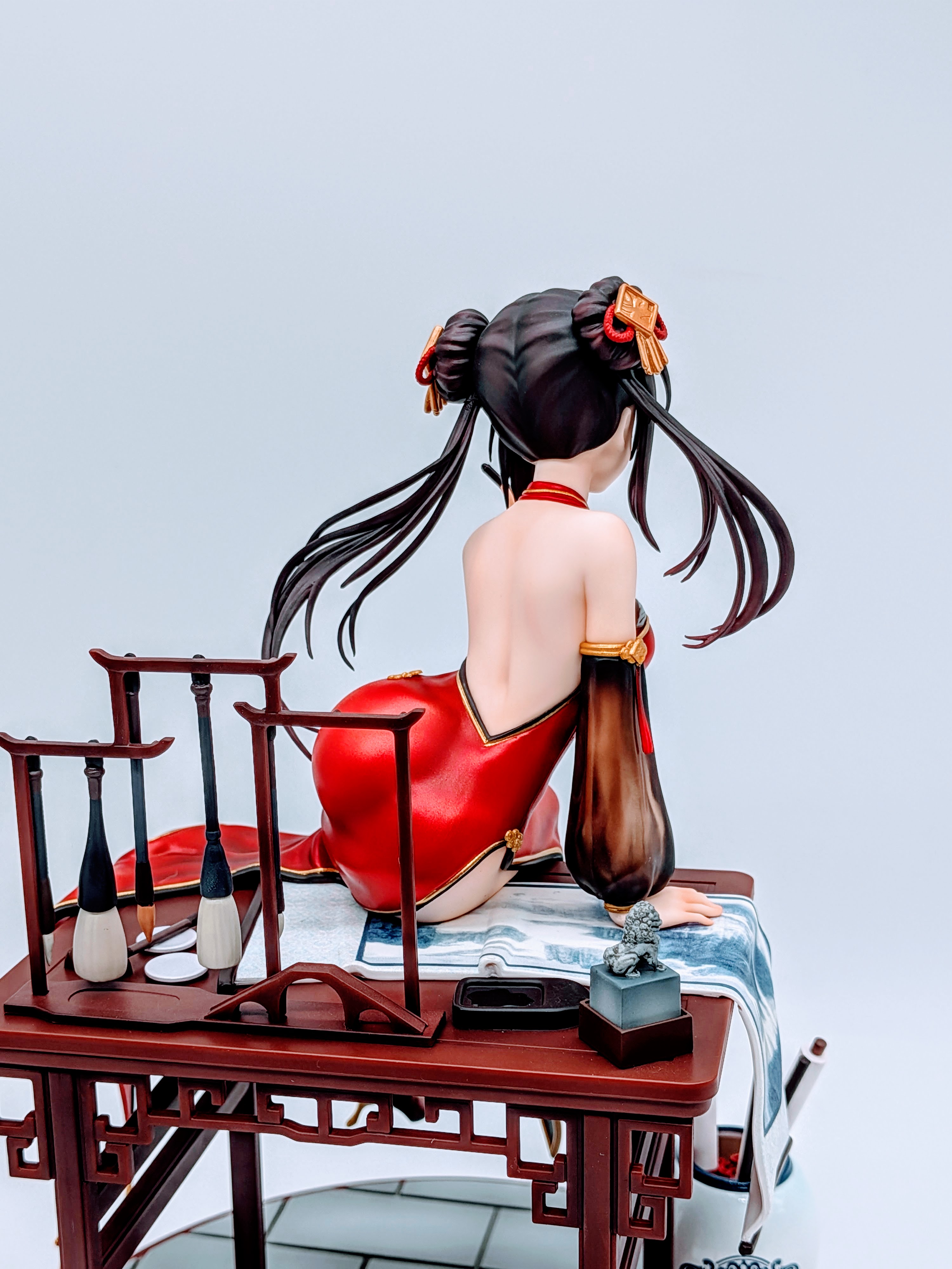 Back close-up of Kurumi Tokisaki hair and upper dress