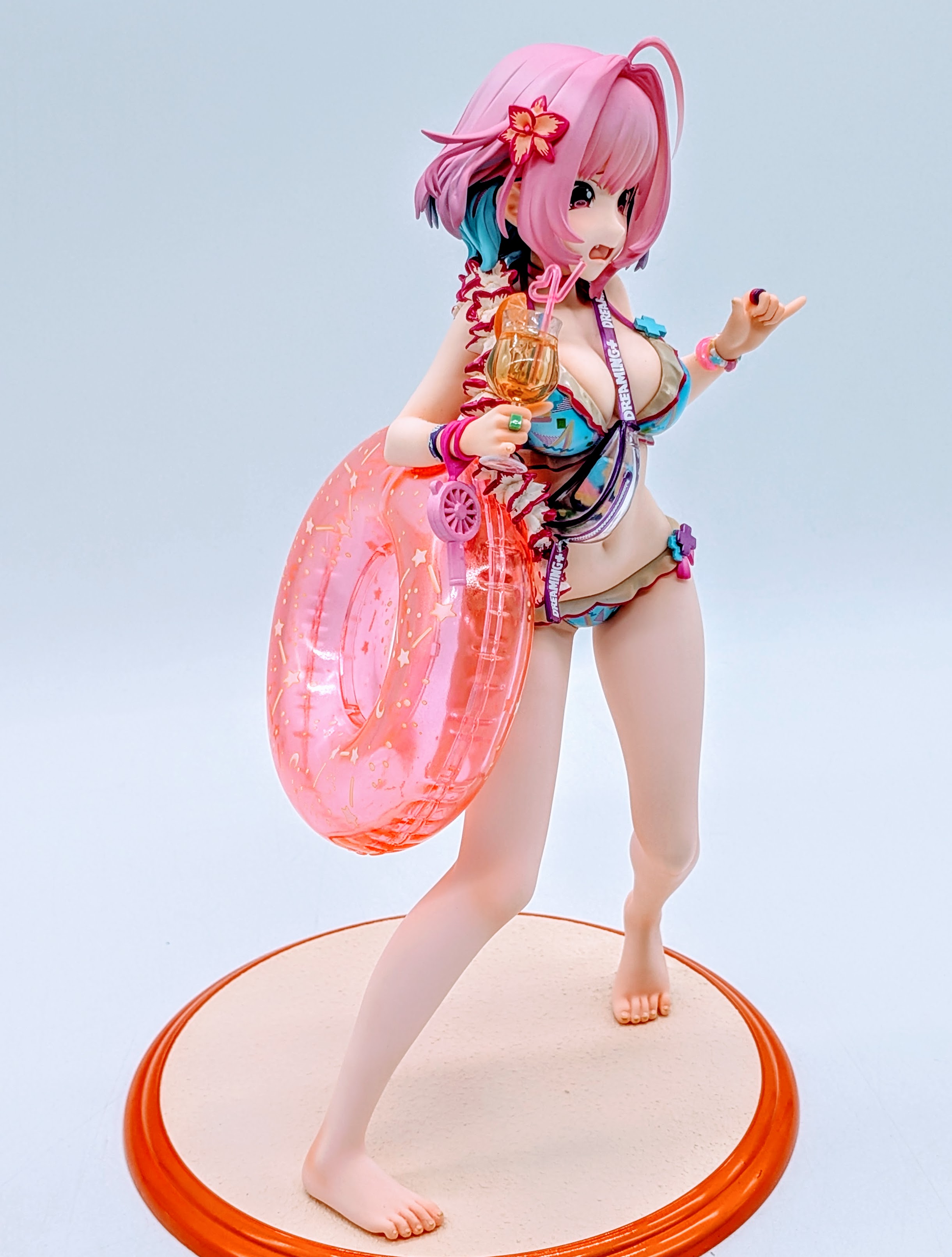 Close-up of Yumemi Riamu hips and upper thighs