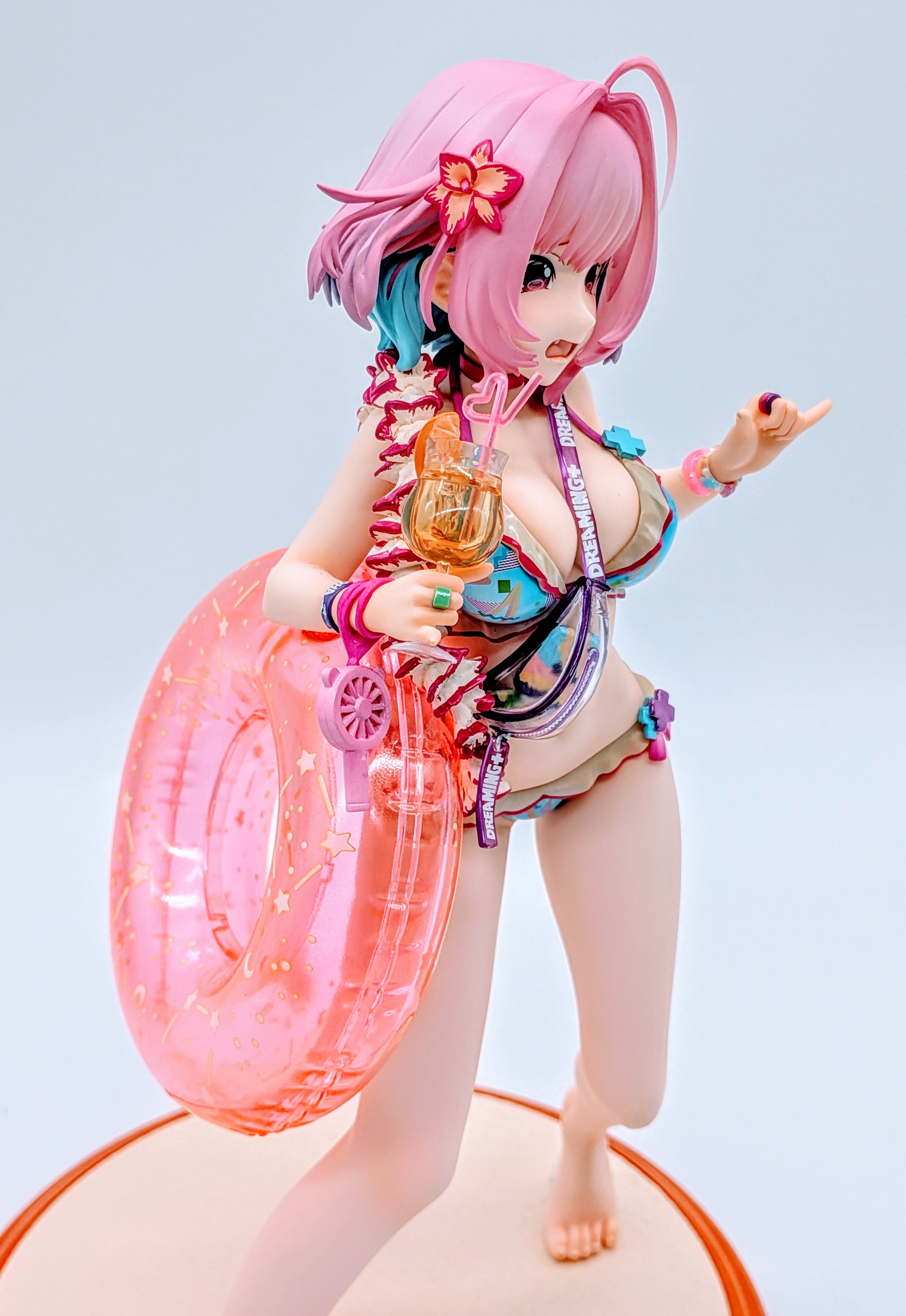 Side close-up of Yumemi Riamu body line and accessories