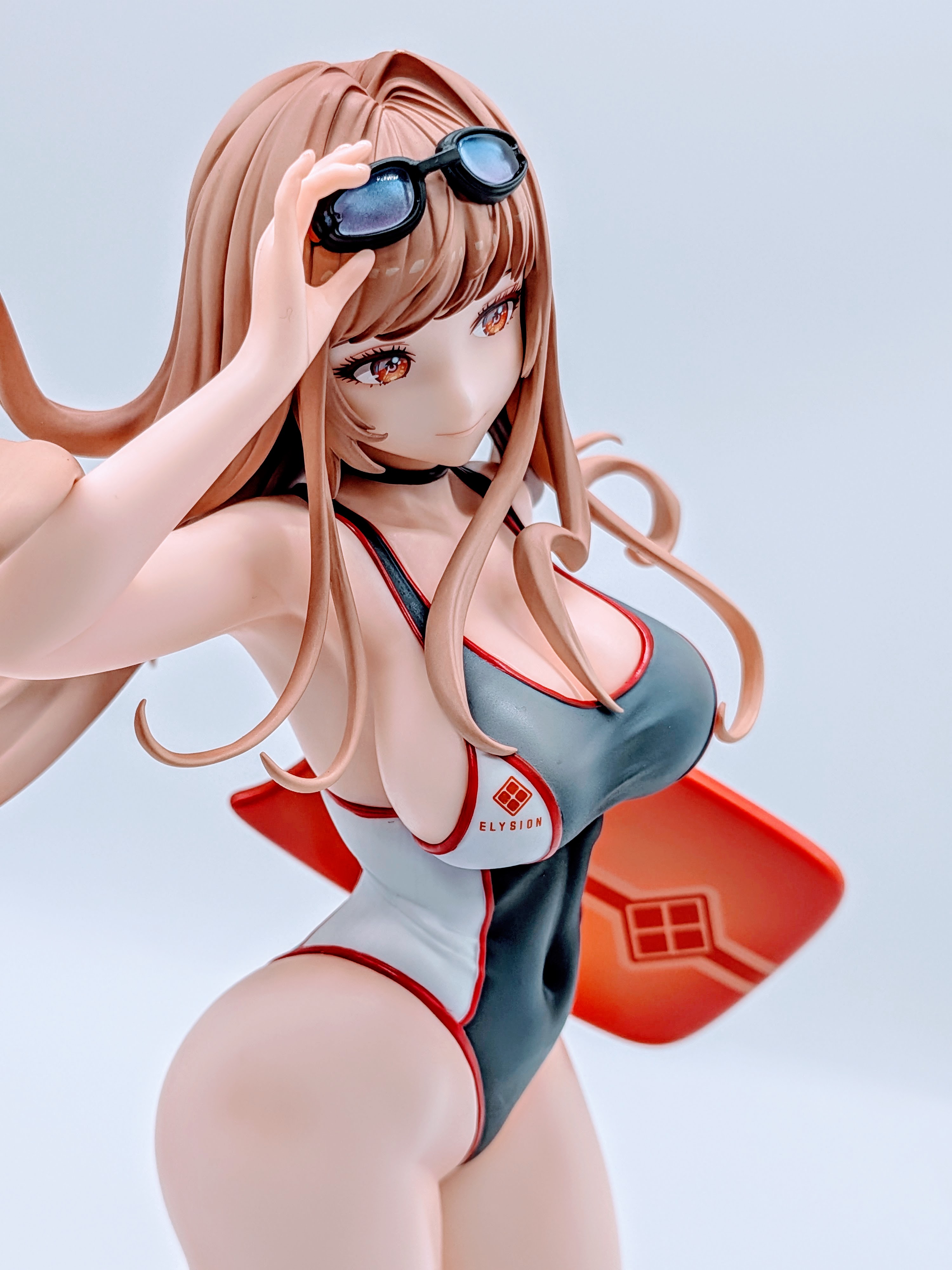 Side close-up of Rapi Classic Vacation figure legs and sandals