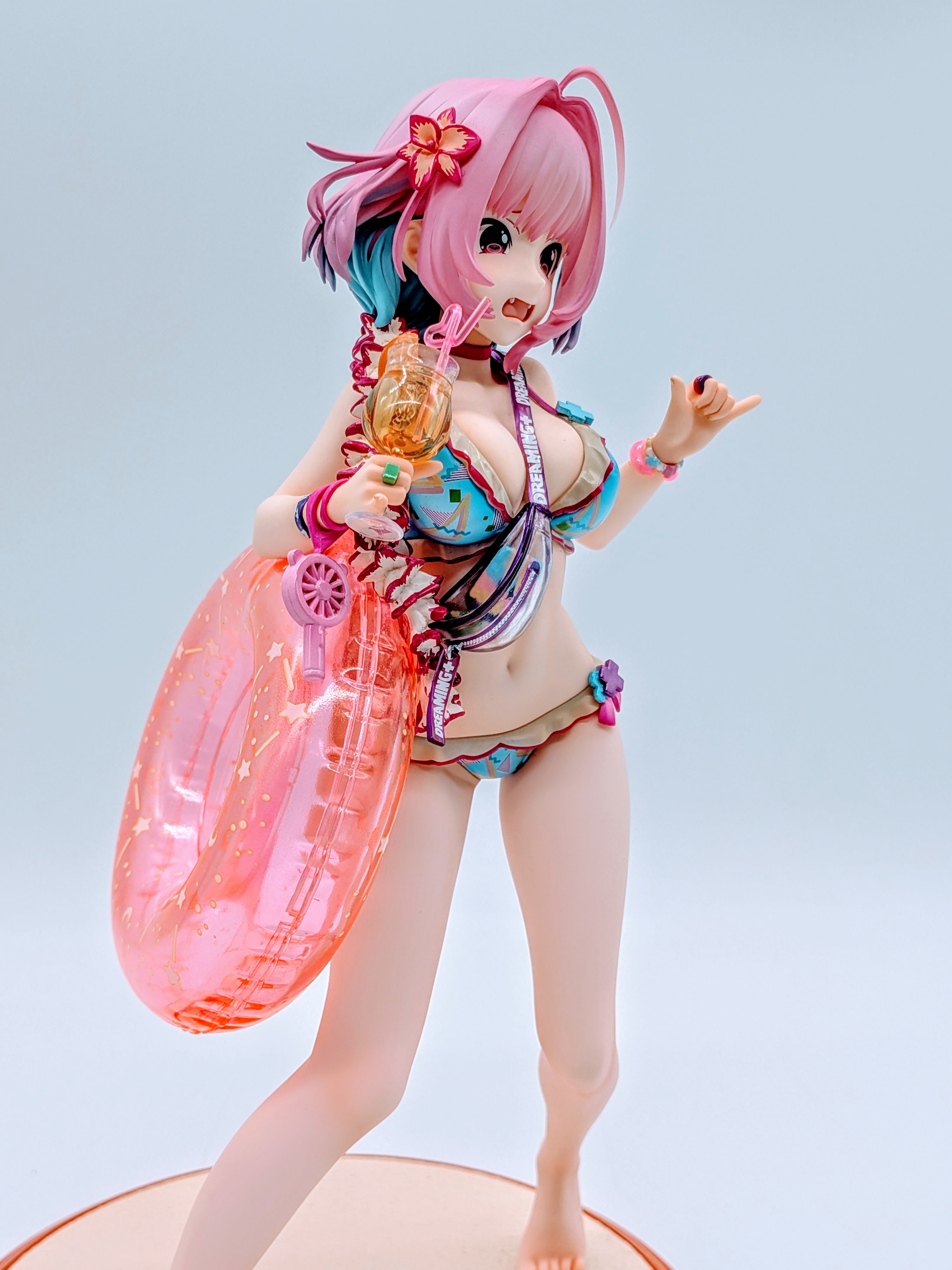 Another side angle of Yumemi Riamu swimsuit figure