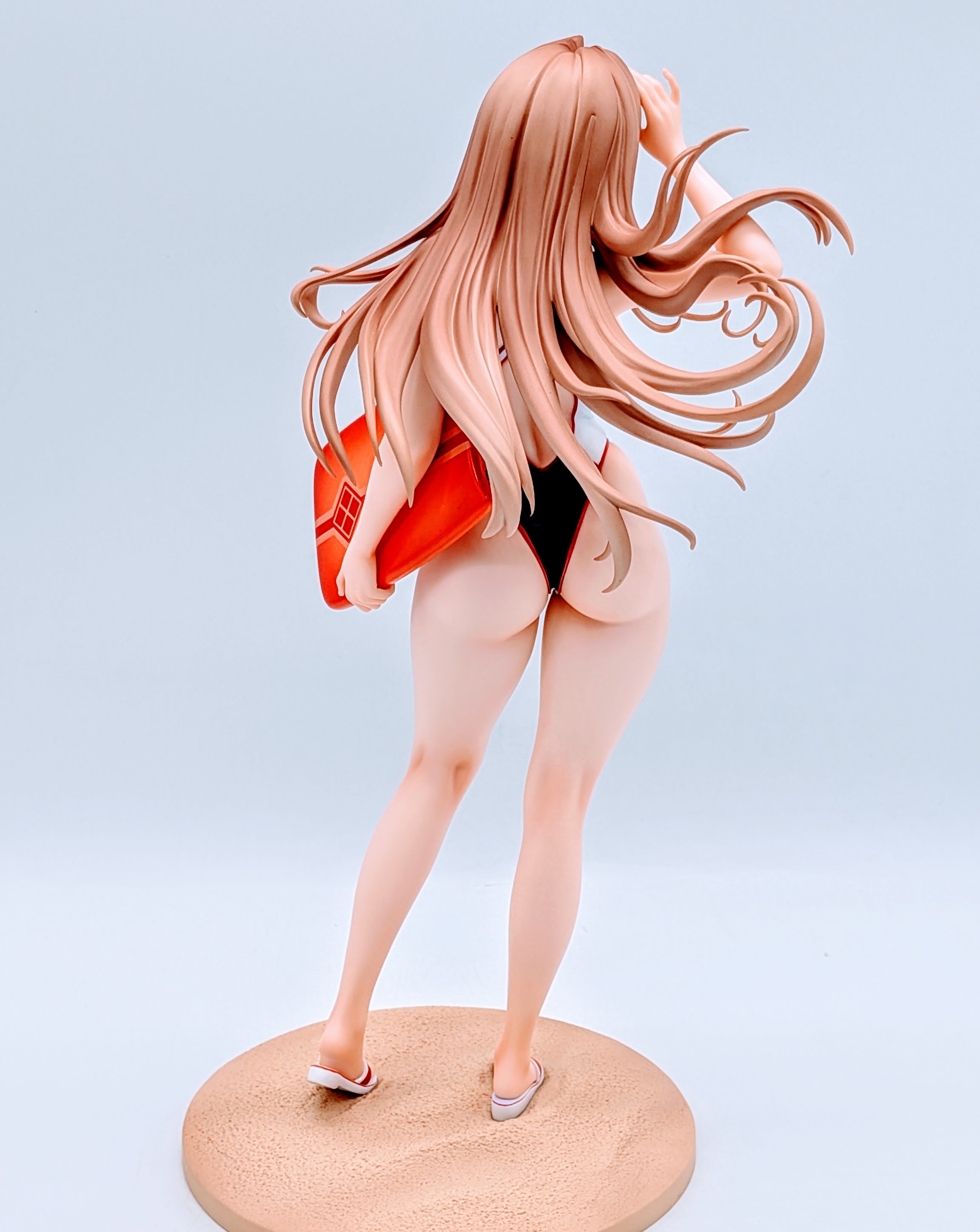 Rear full-body view of Rapi Classic Vacation figure