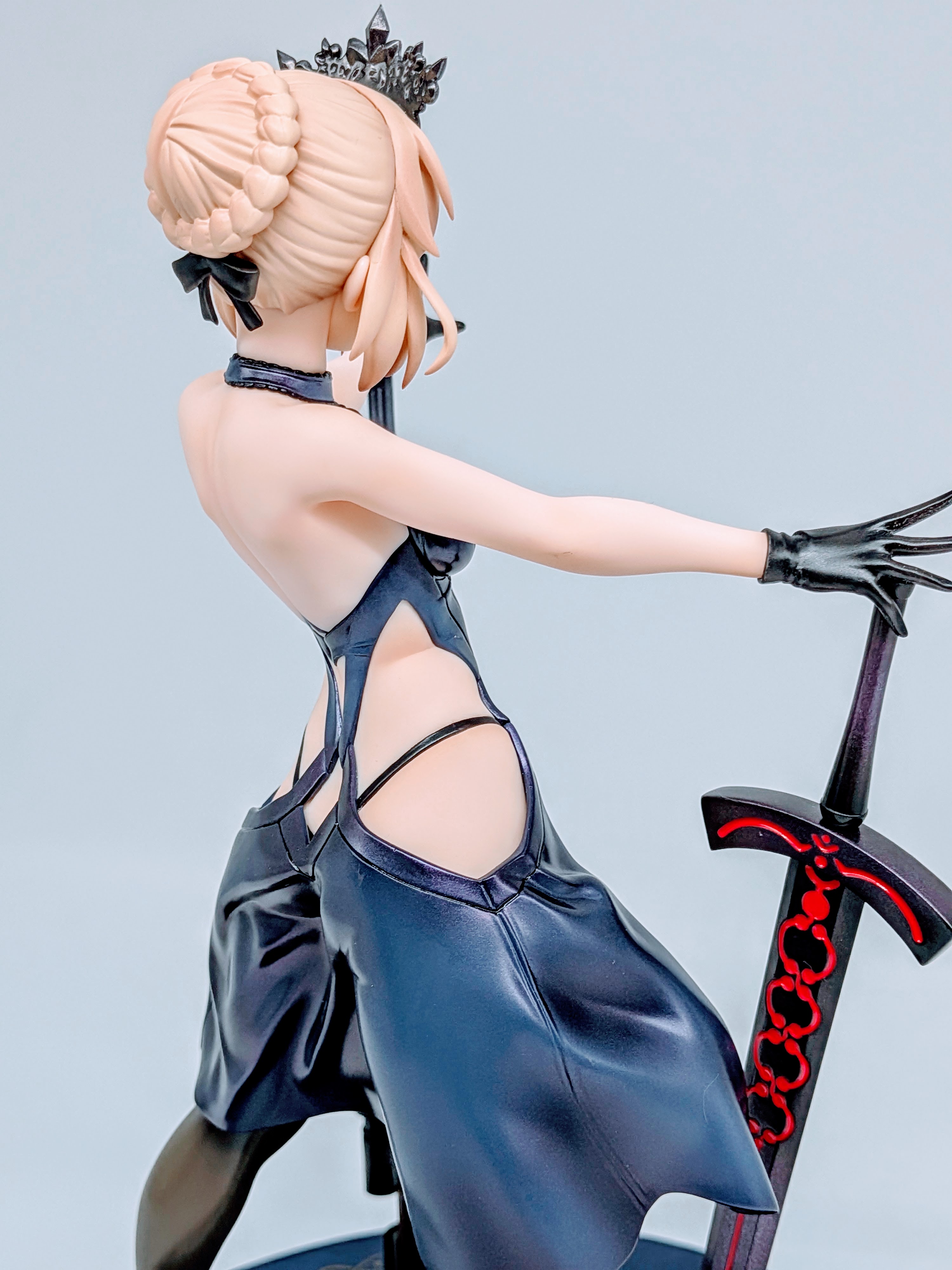 Back-side close-up of Rider Altria Pendragon Alter hips and dress