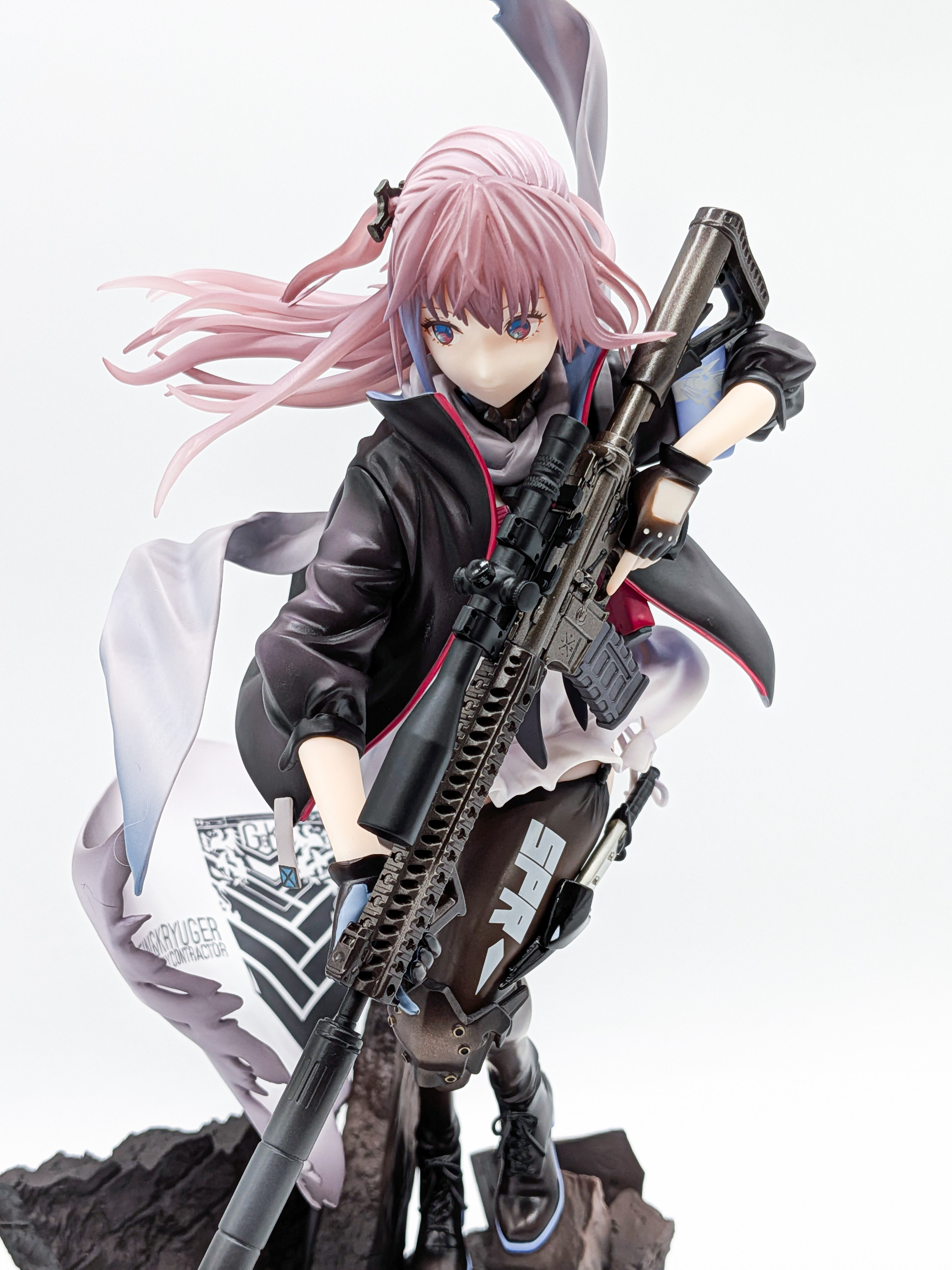 Close-up of the ST AR-15 figure face