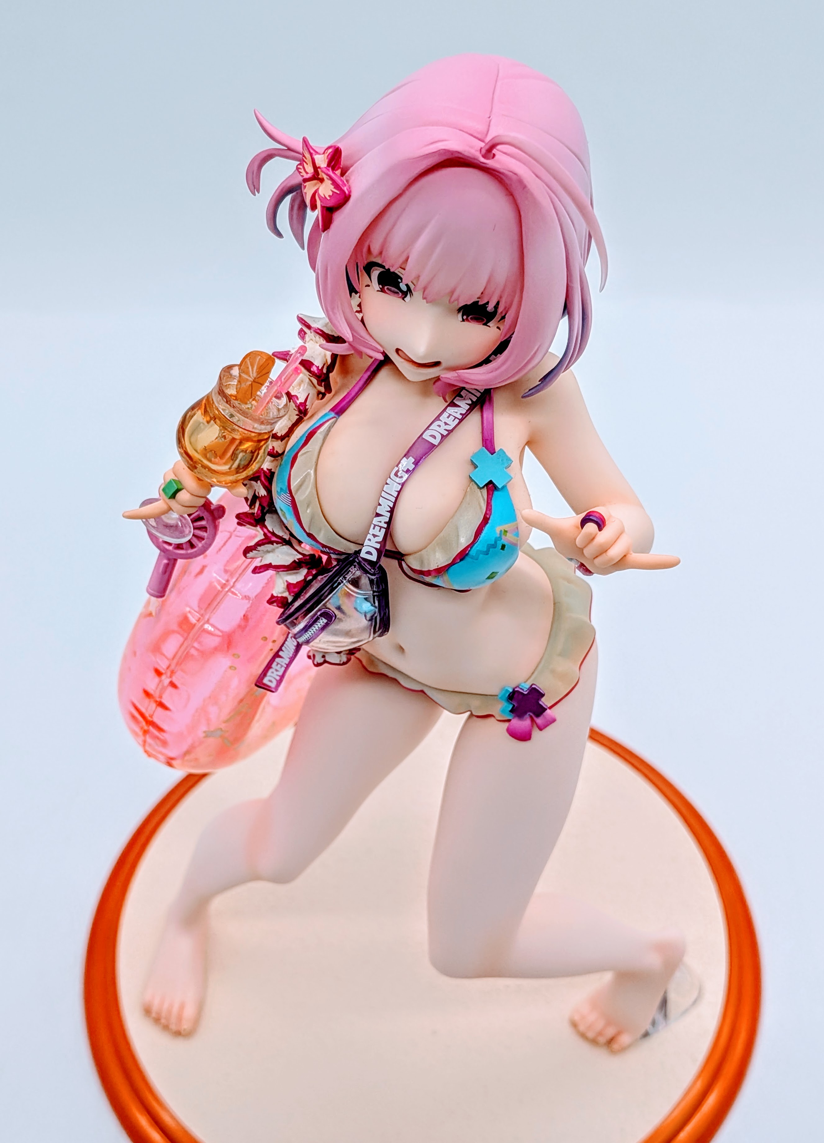 Close-up of Yumemi Riamu torso and bikini top