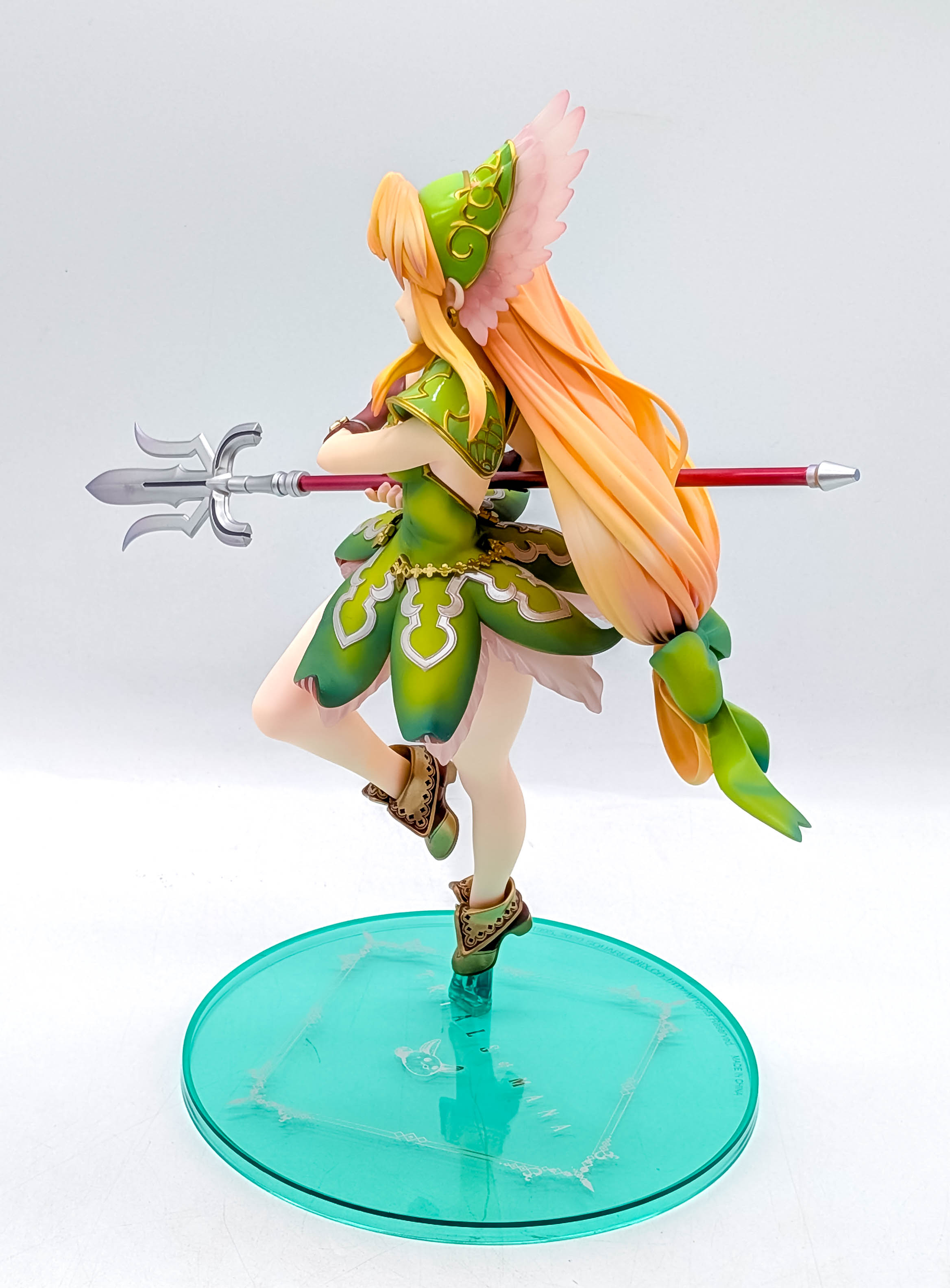 Close-up of the Riesz figure from a lower angle