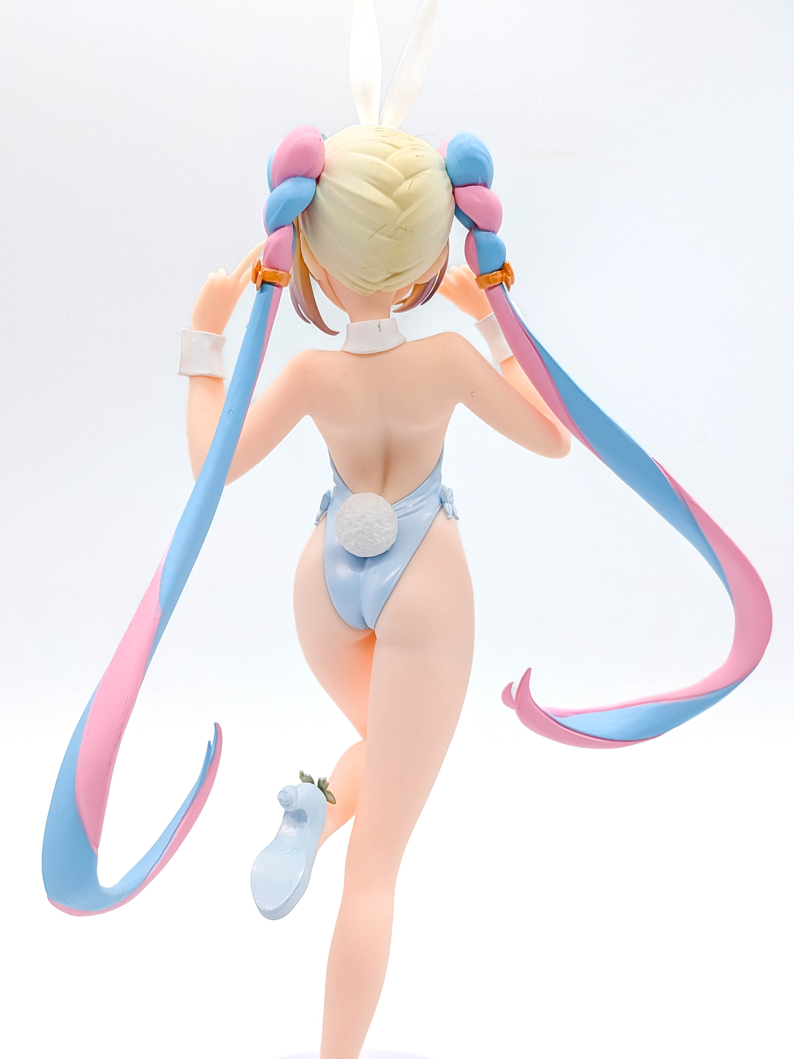 Close-up of the Tenshi-chan Bunny Ver. figure legs and stockings