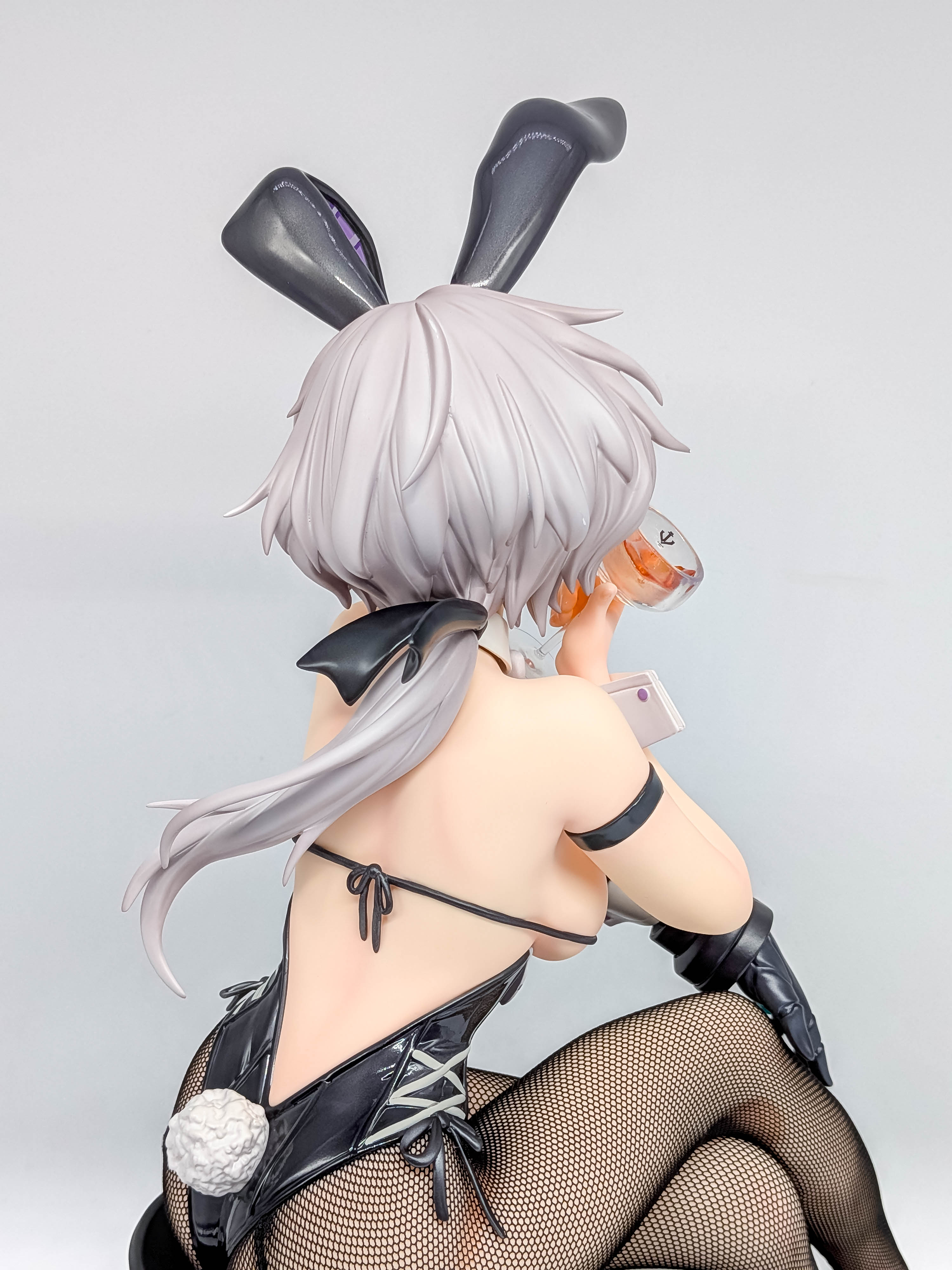 Reno Bunnino rear upper body view