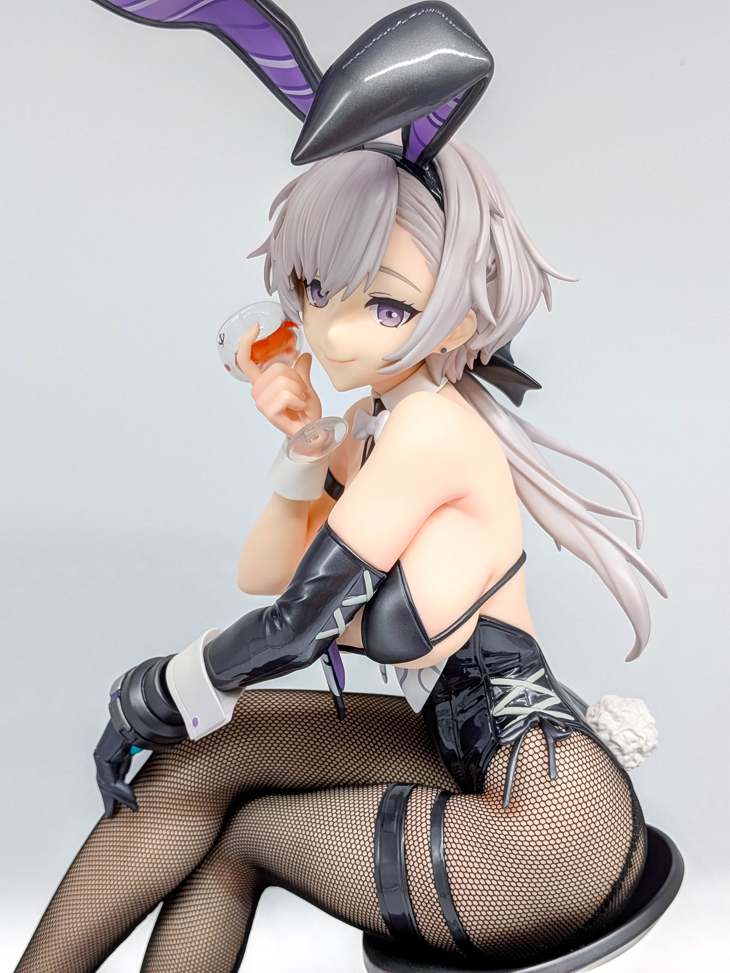 Reno Bunnino side-front upper body close-up