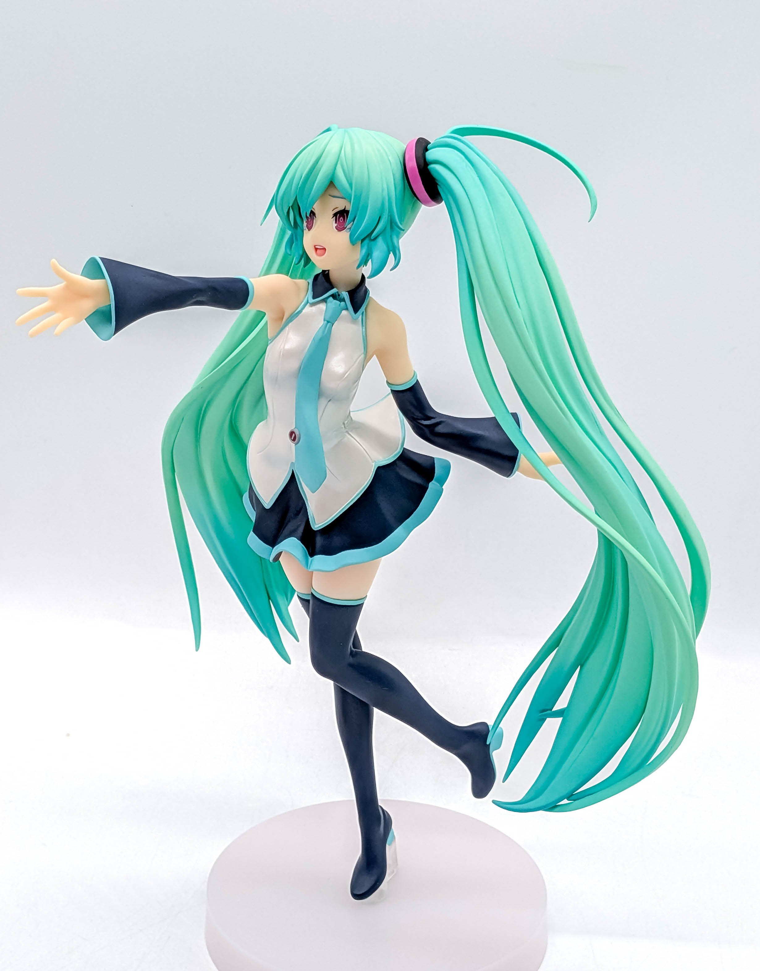Hatsune Miku Because You're Here Ver. L upper body side angle