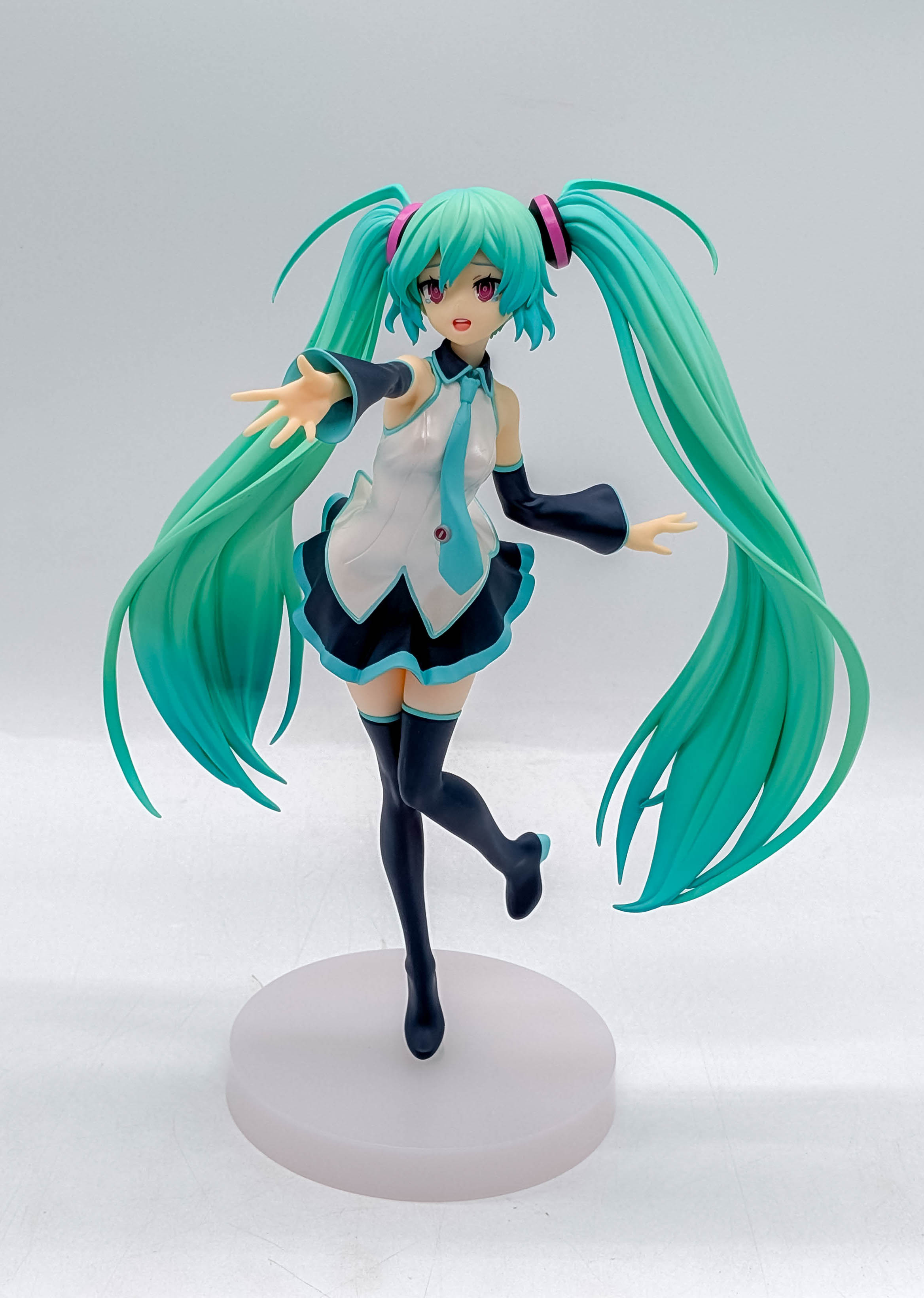 Hatsune Miku Because You're Here Ver. L full body front view