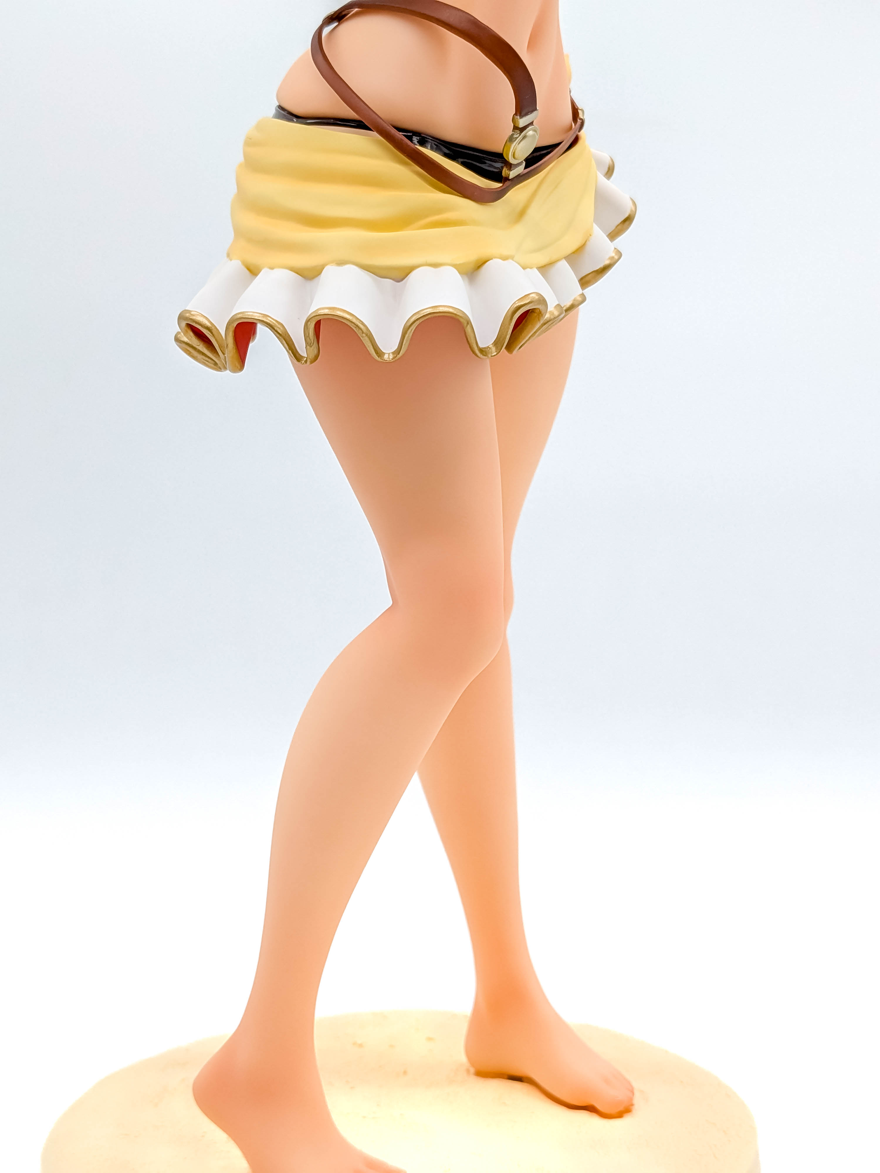 Ryza Sun-Kissed Swimsuit Ver thighs and legs close-up