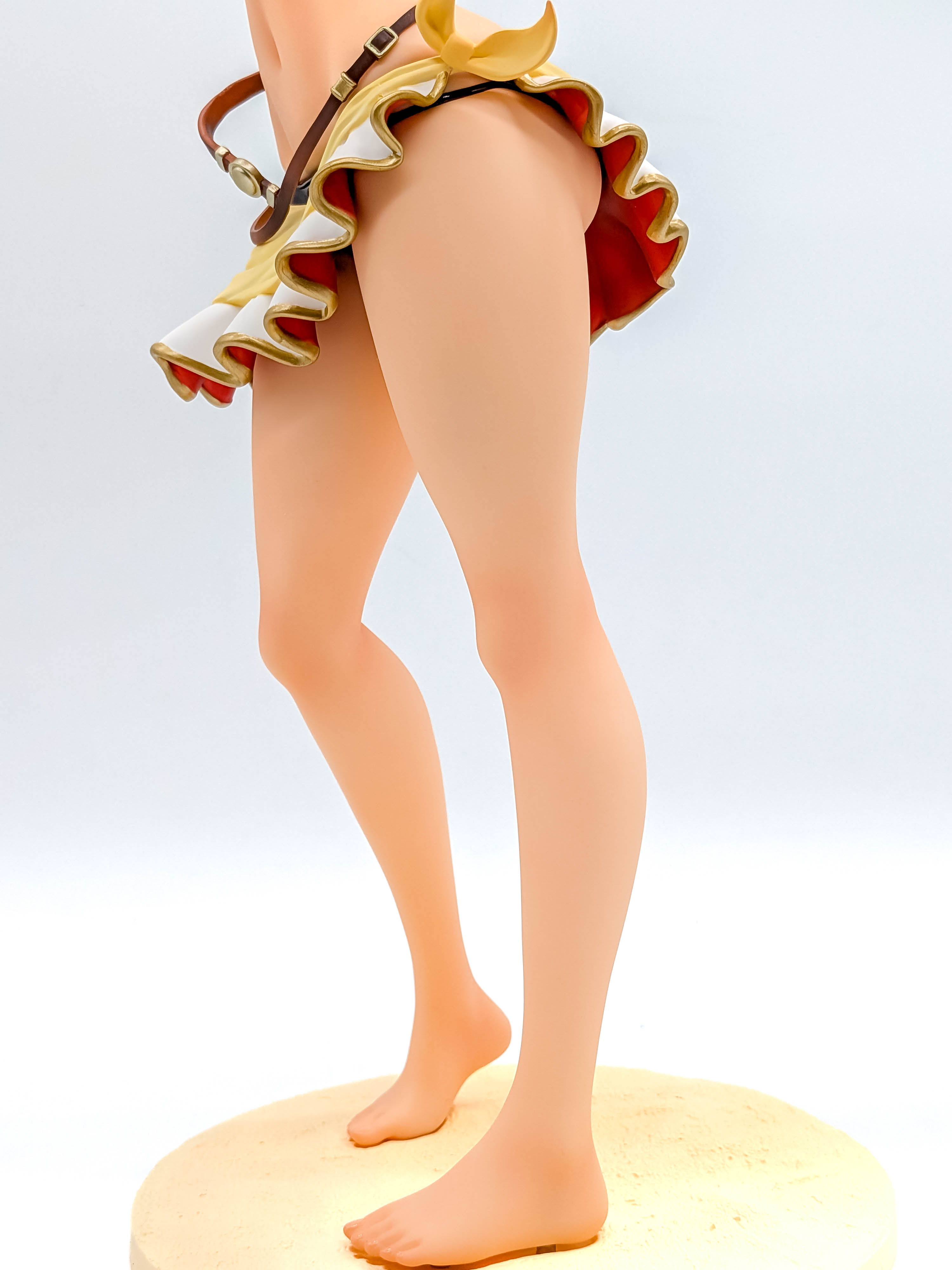 Ryza Sun-Kissed Swimsuit Ver legs close-up
