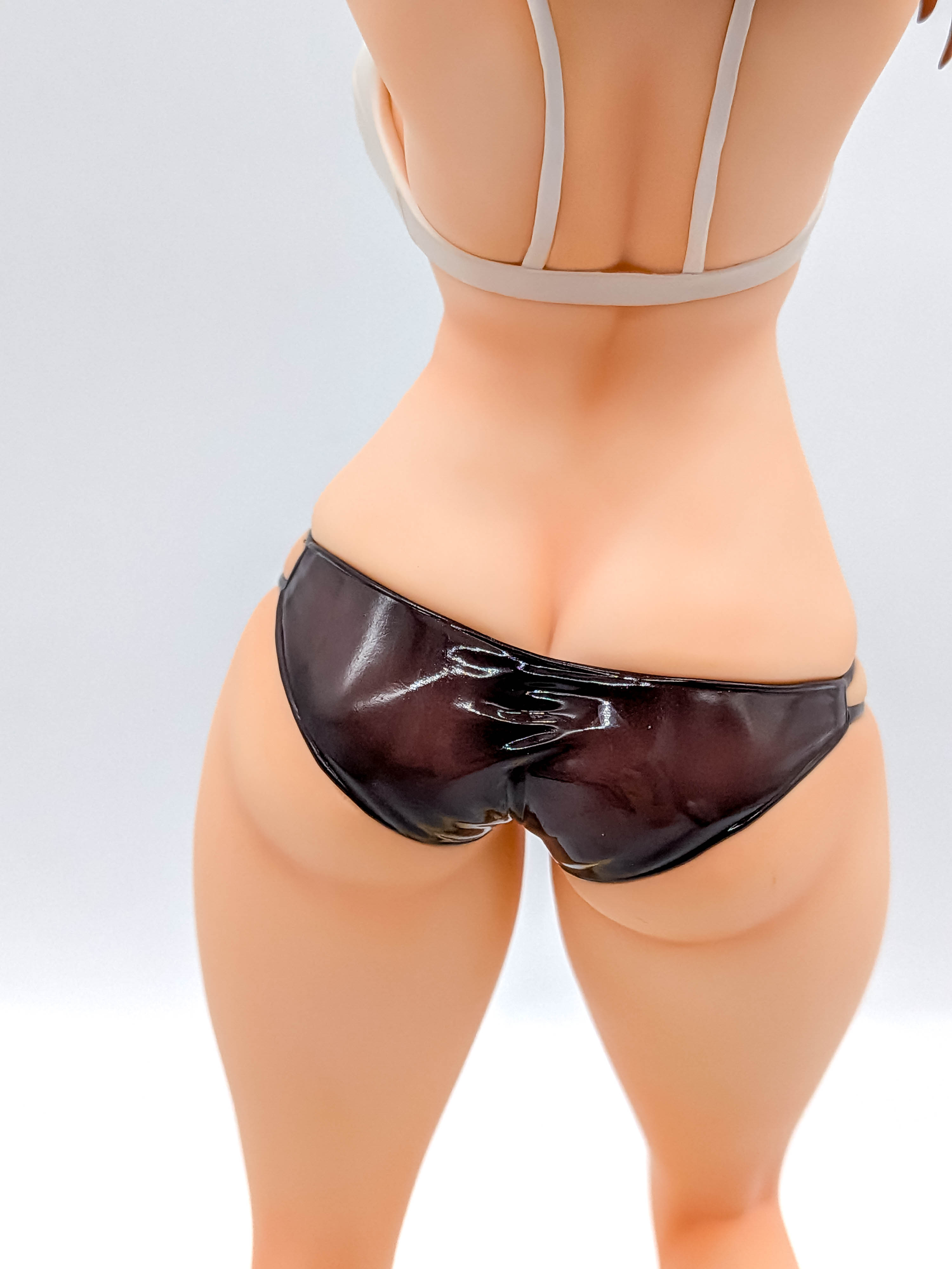 Ryza Sun-Kissed Swimsuit Ver skirt-off rear angle