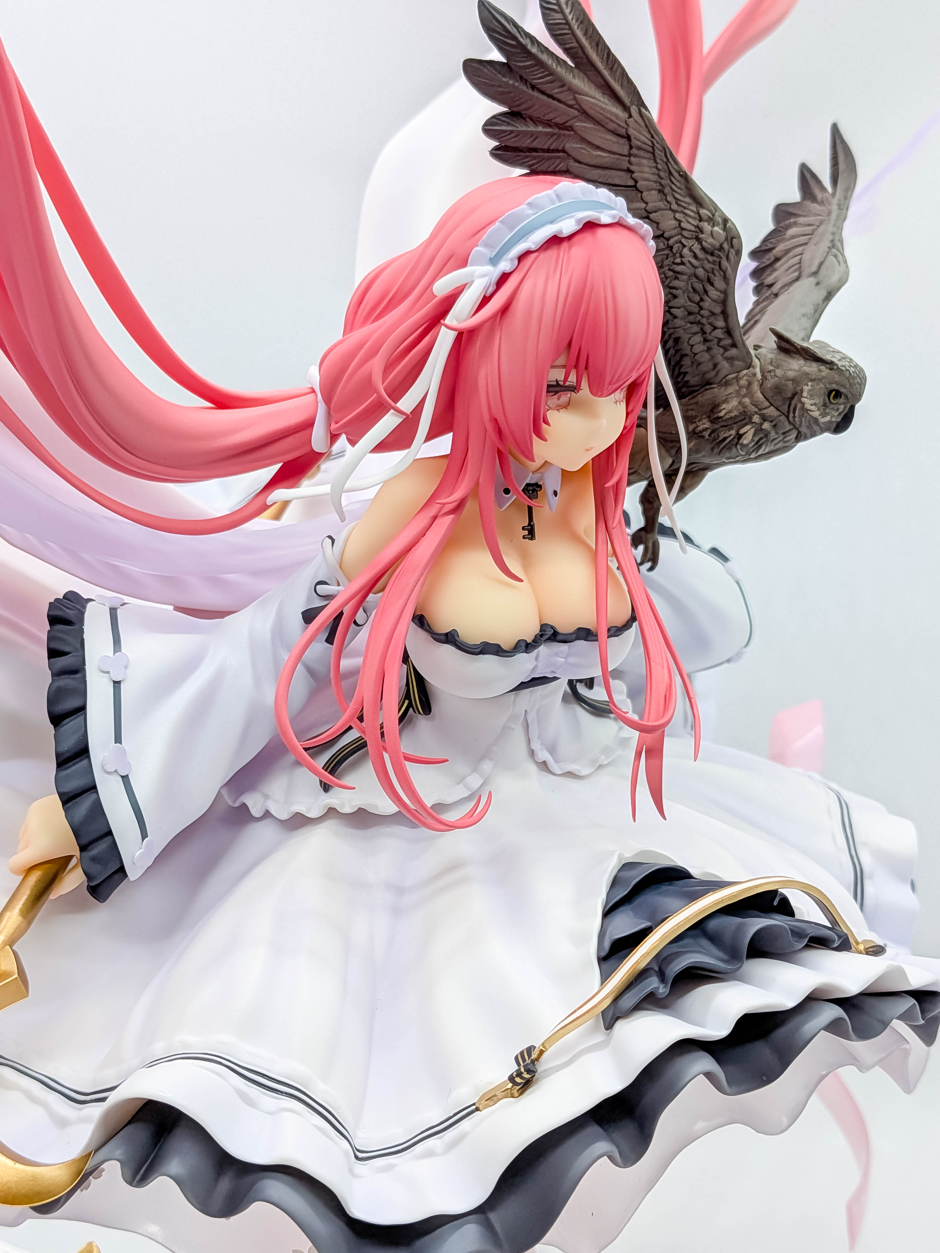Perseus figure opposite-side upper-body close-up