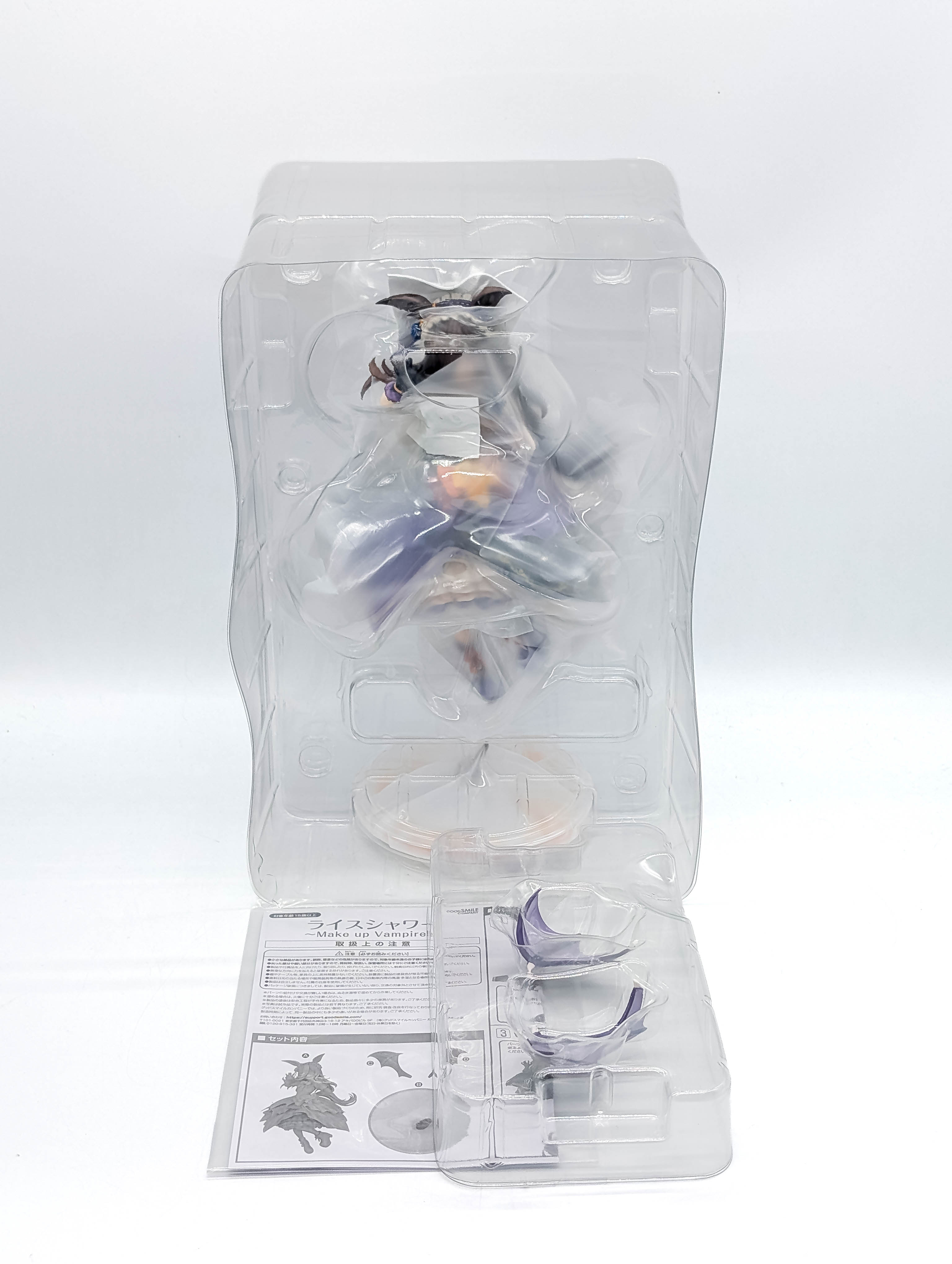 Rice Shower Make Up Vampire figure blister and contents
