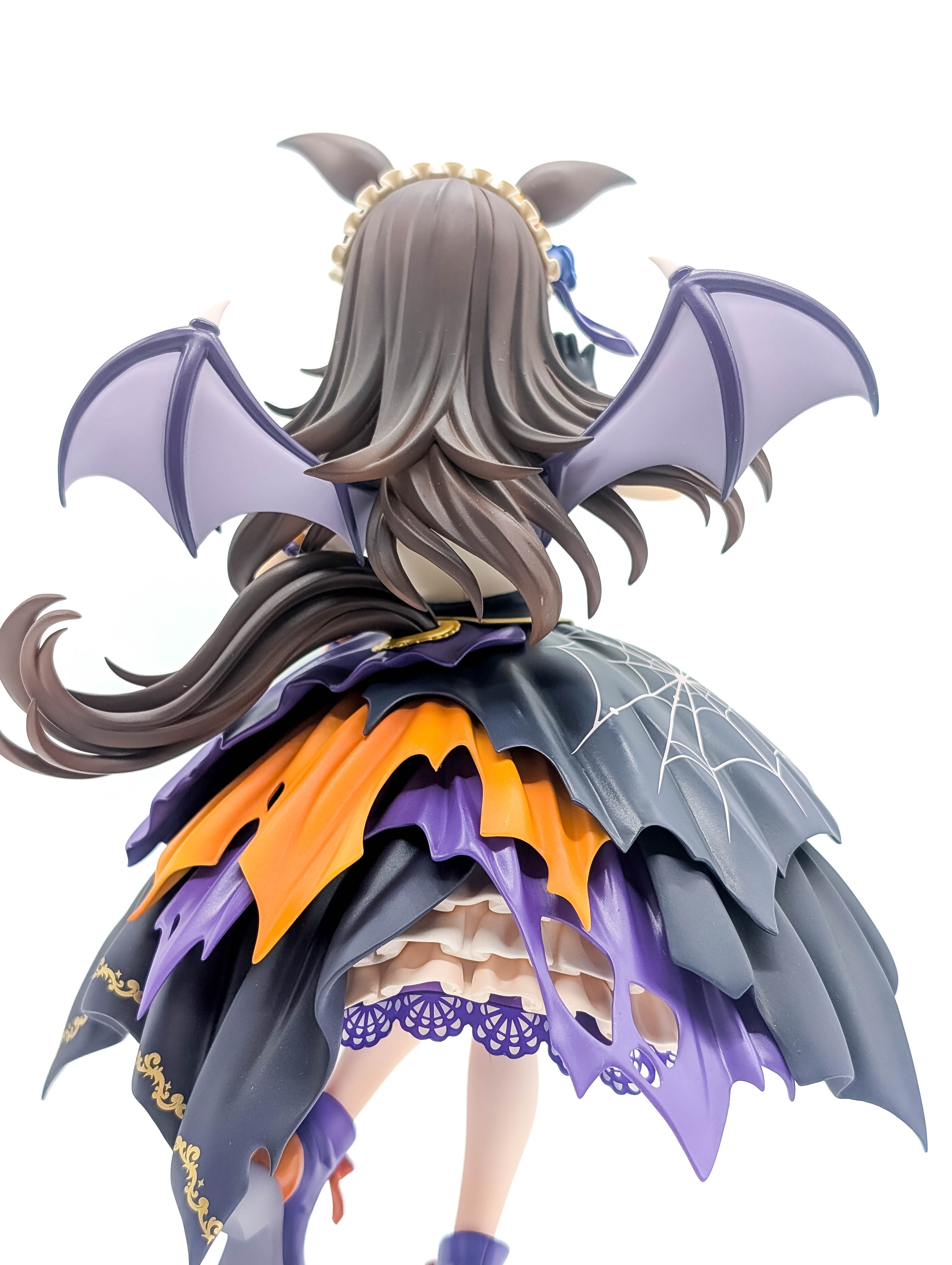 Rice Shower Make Up Vampire alternate rear layered skirt close-up