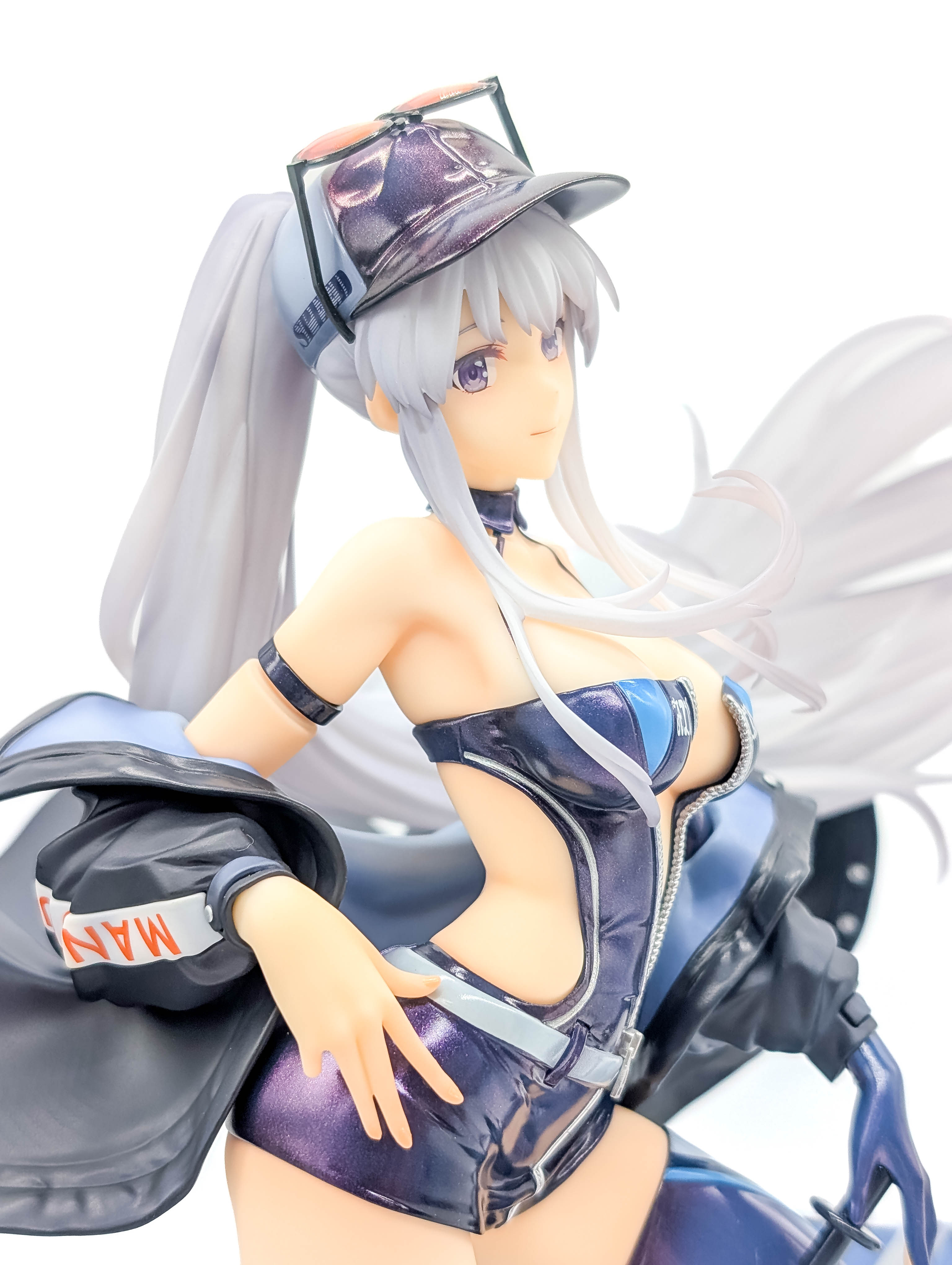 Enterprise Wind Catcher Ver side upper-body and bust detail