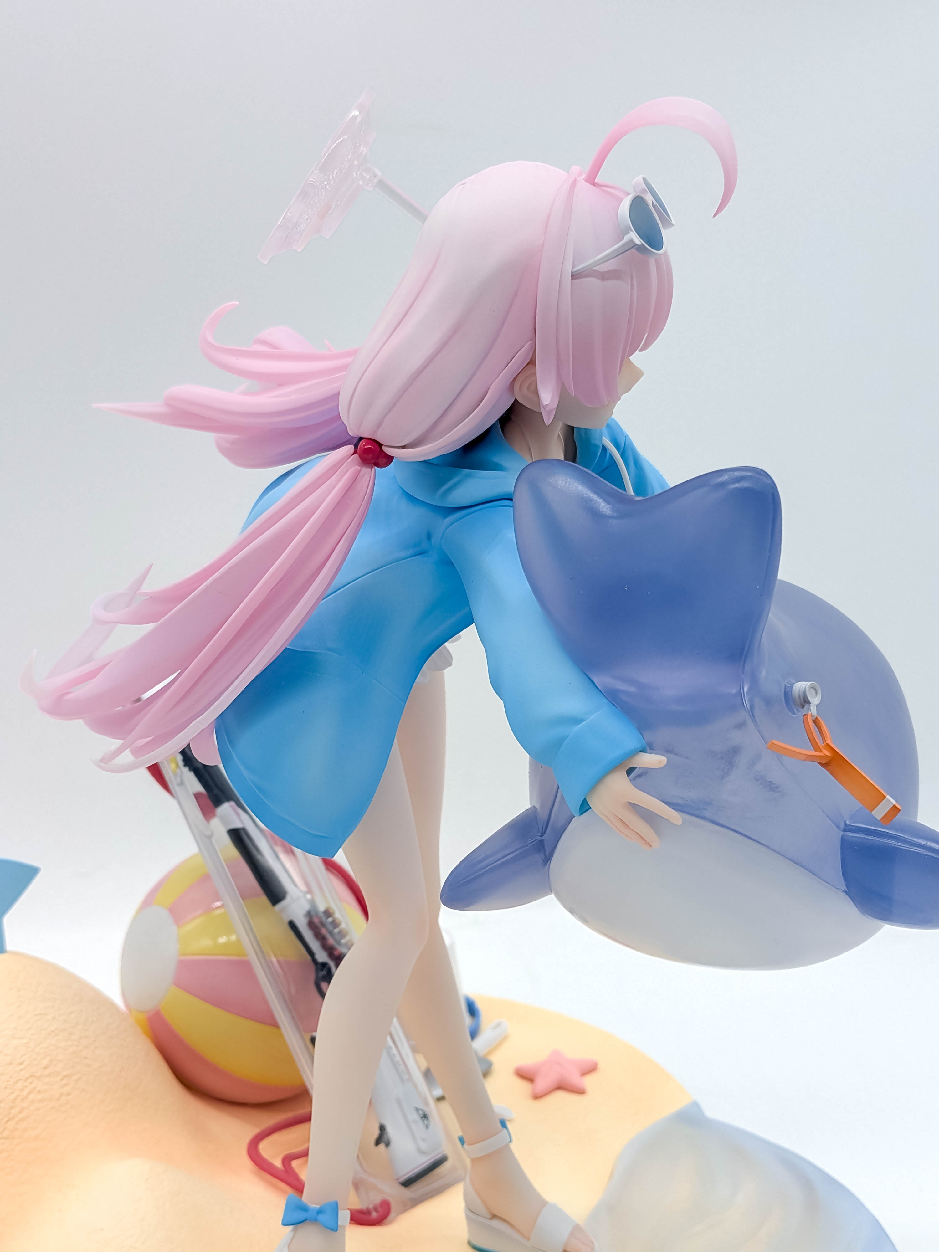 Hoshino Swimsuit rear-side close-up