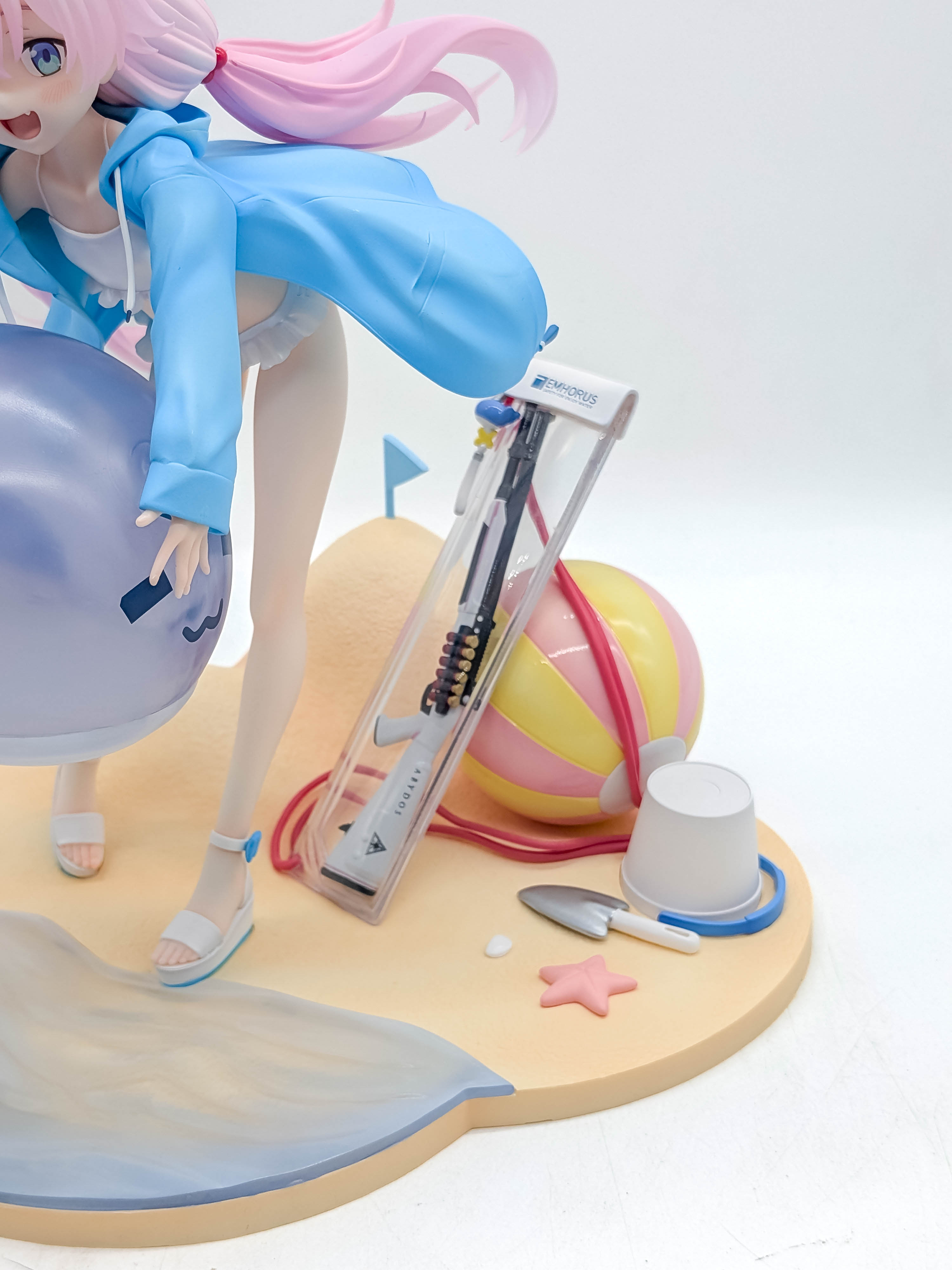 Hoshino Swimsuit base accessories close-up