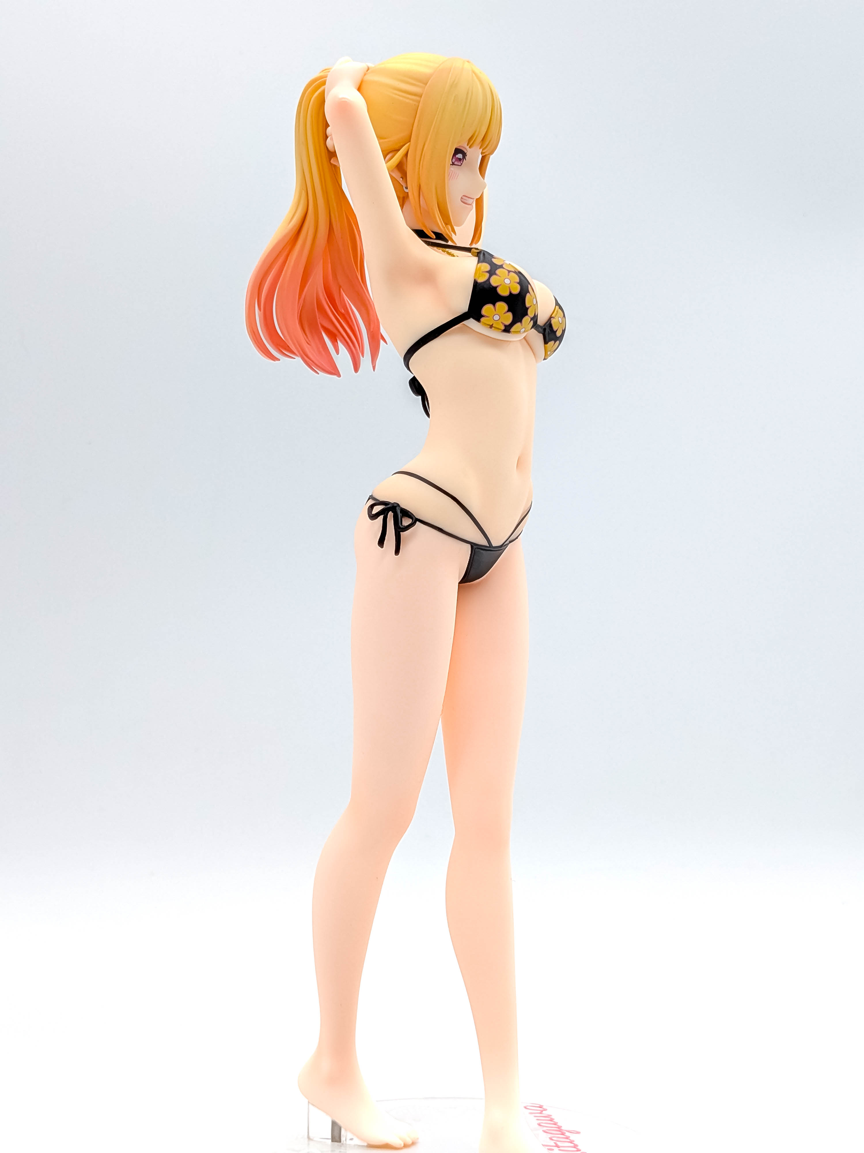 Marin Kitagawa Swimsuit Ver right-side body silhouette