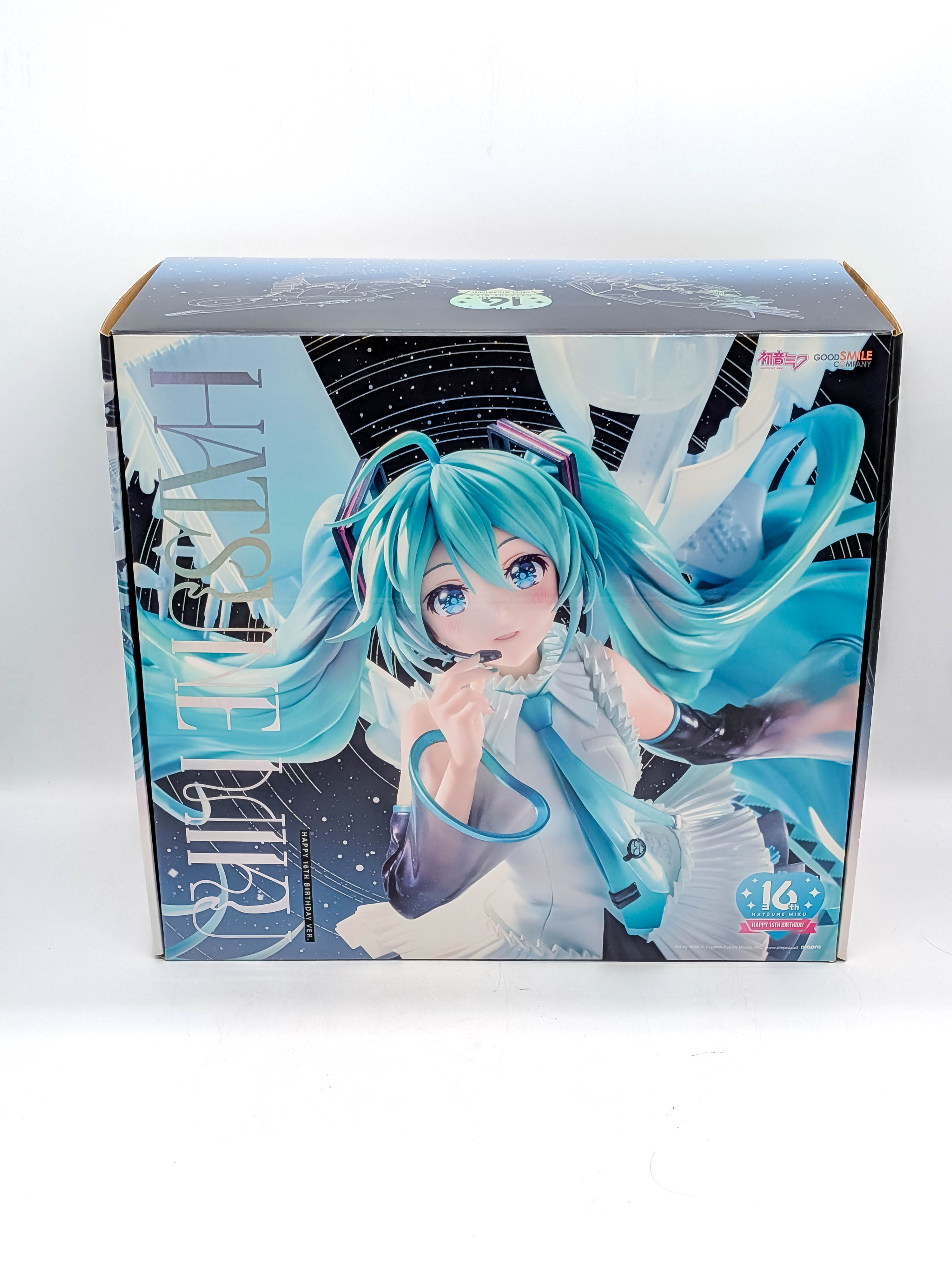 Hatsune Miku Happy 16th Birthday Ver figure box front