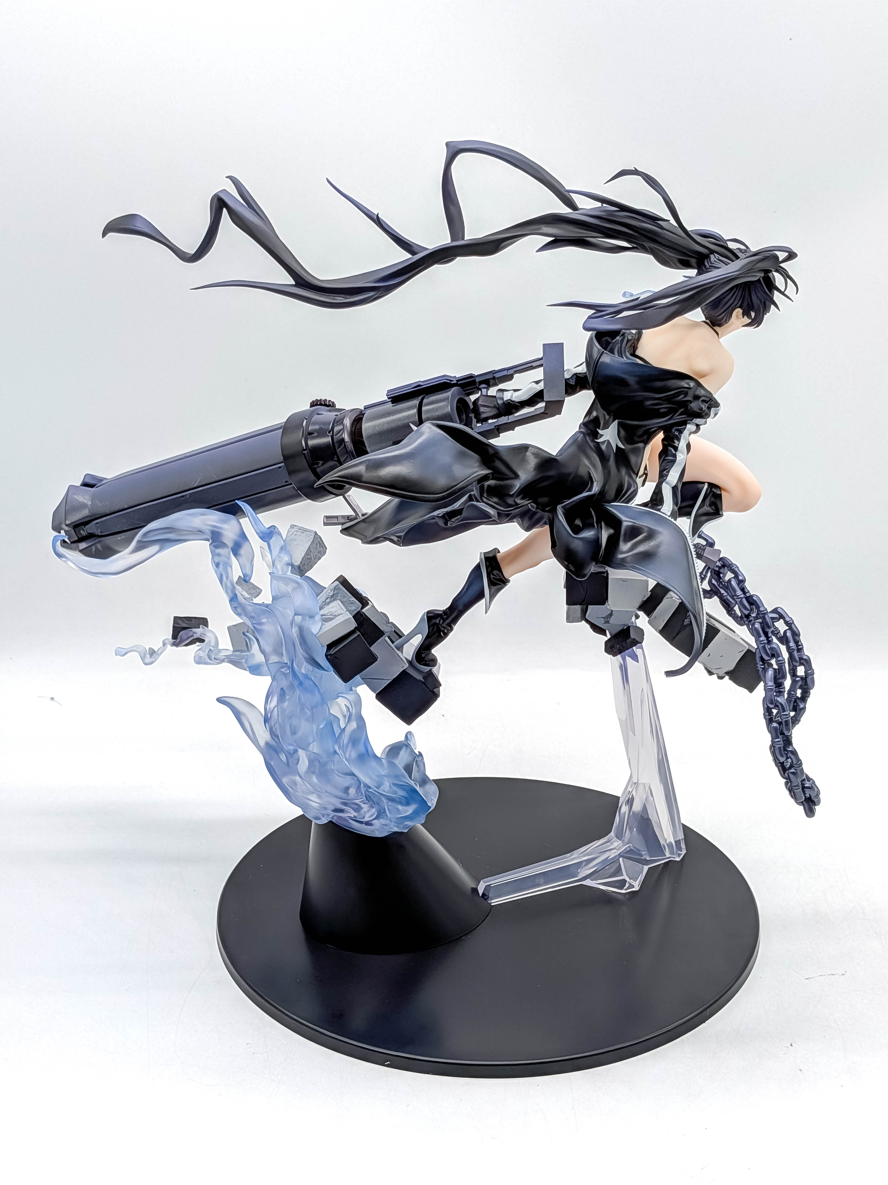 Black Rock Shooter HxxG Edition rear-side full view