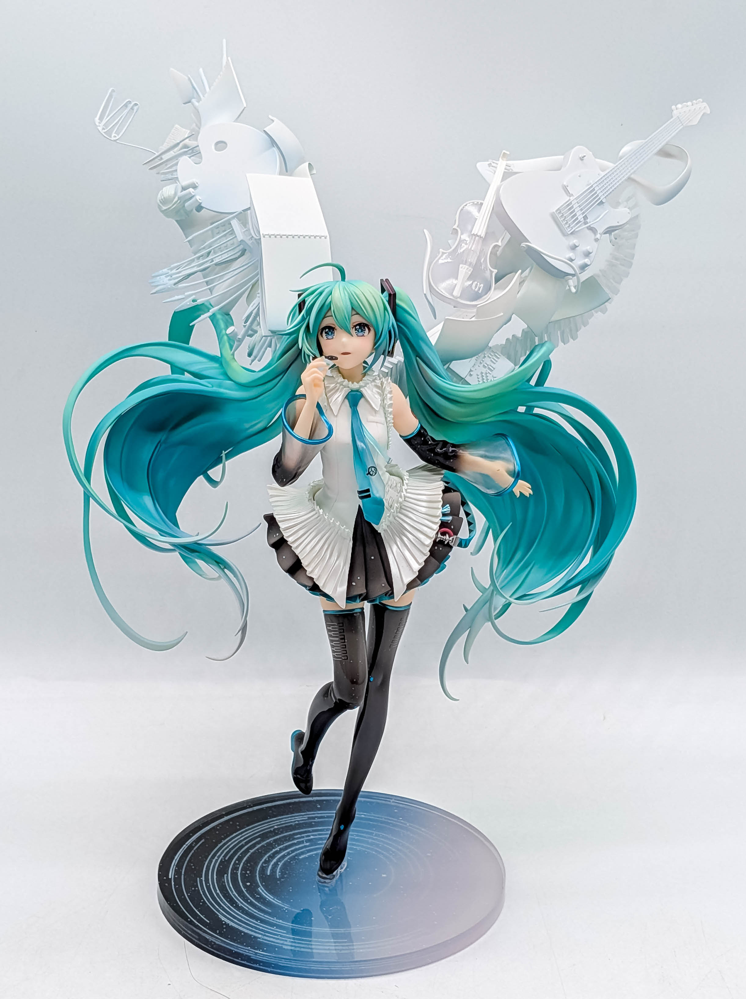 Hatsune Miku Happy 16th Birthday Ver main full front view