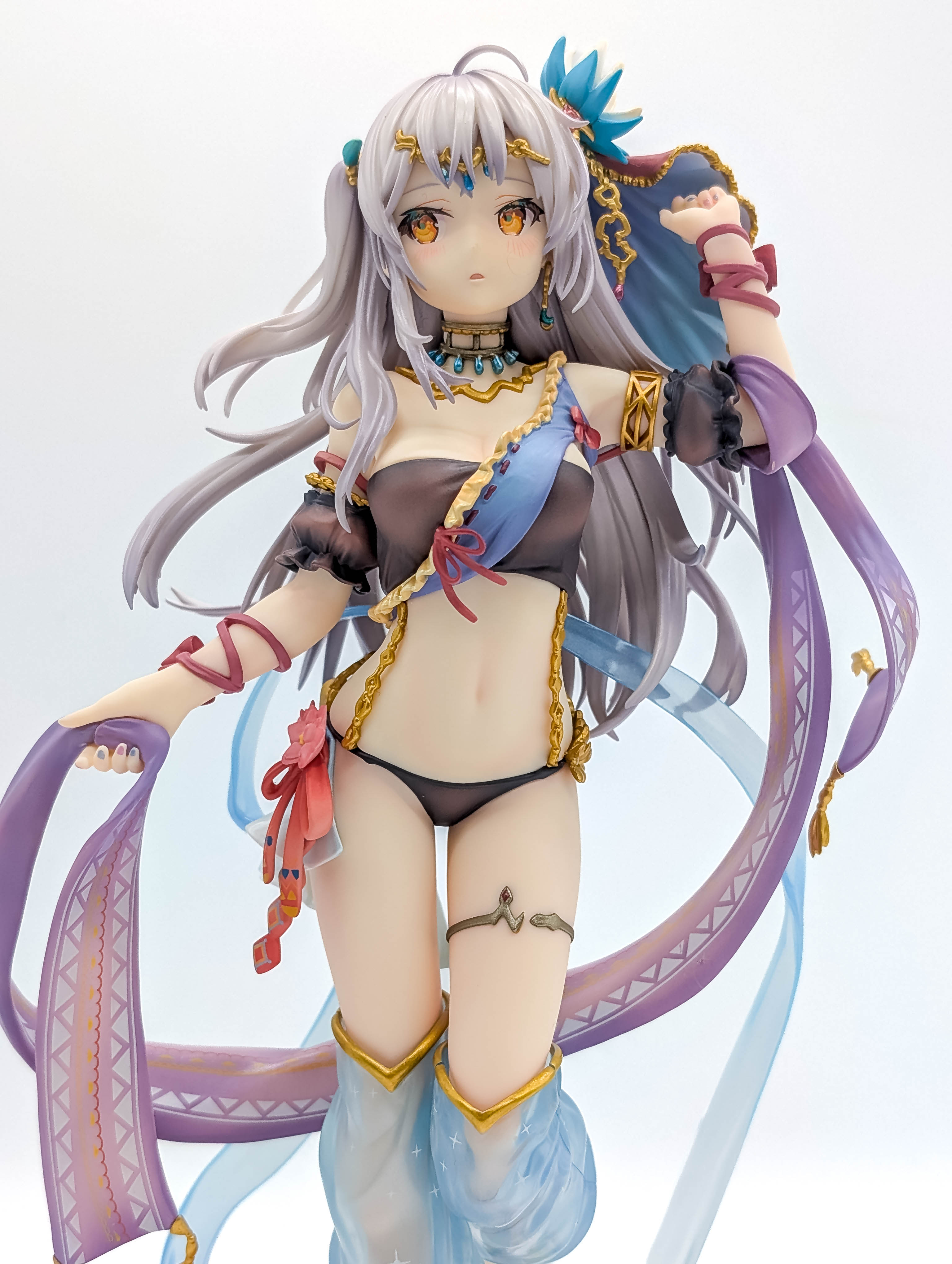 Momoko arietta Dancer figure alternate front view