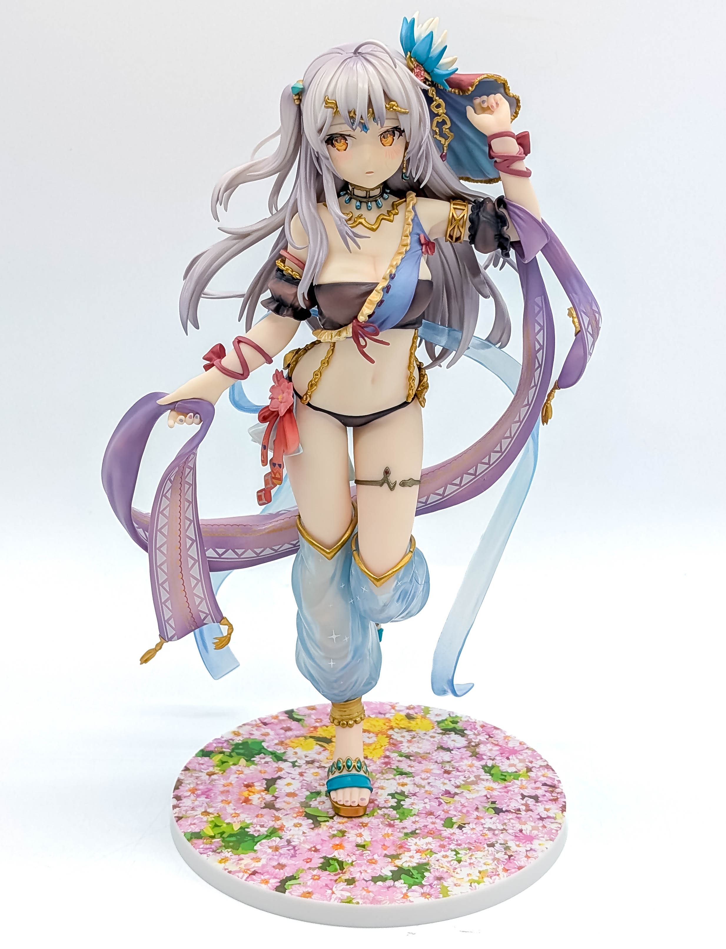 Momoko arietta Dancer figure main full front view