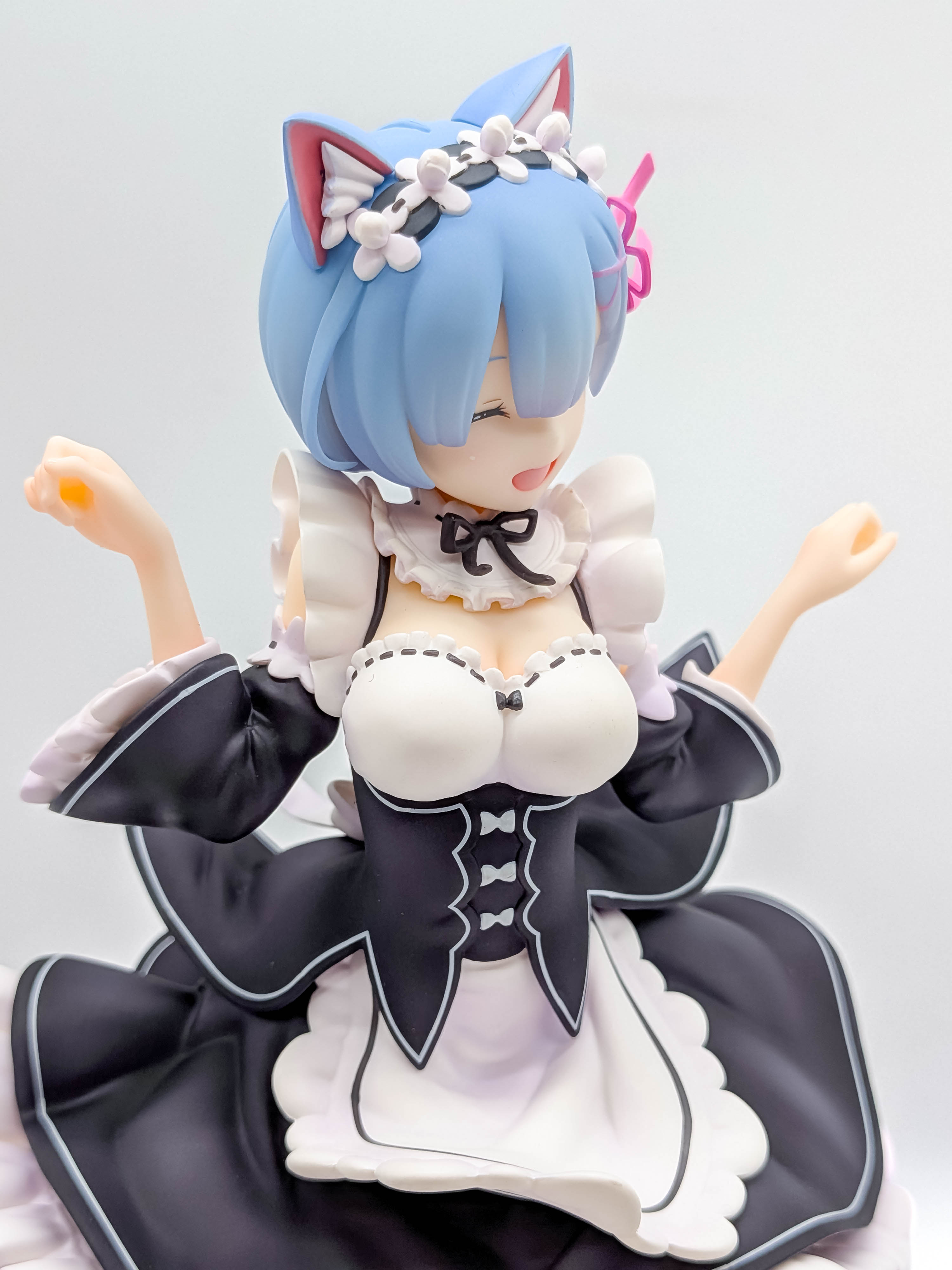 Rem Nekomimi Ver maid bodice and upper-body close-up