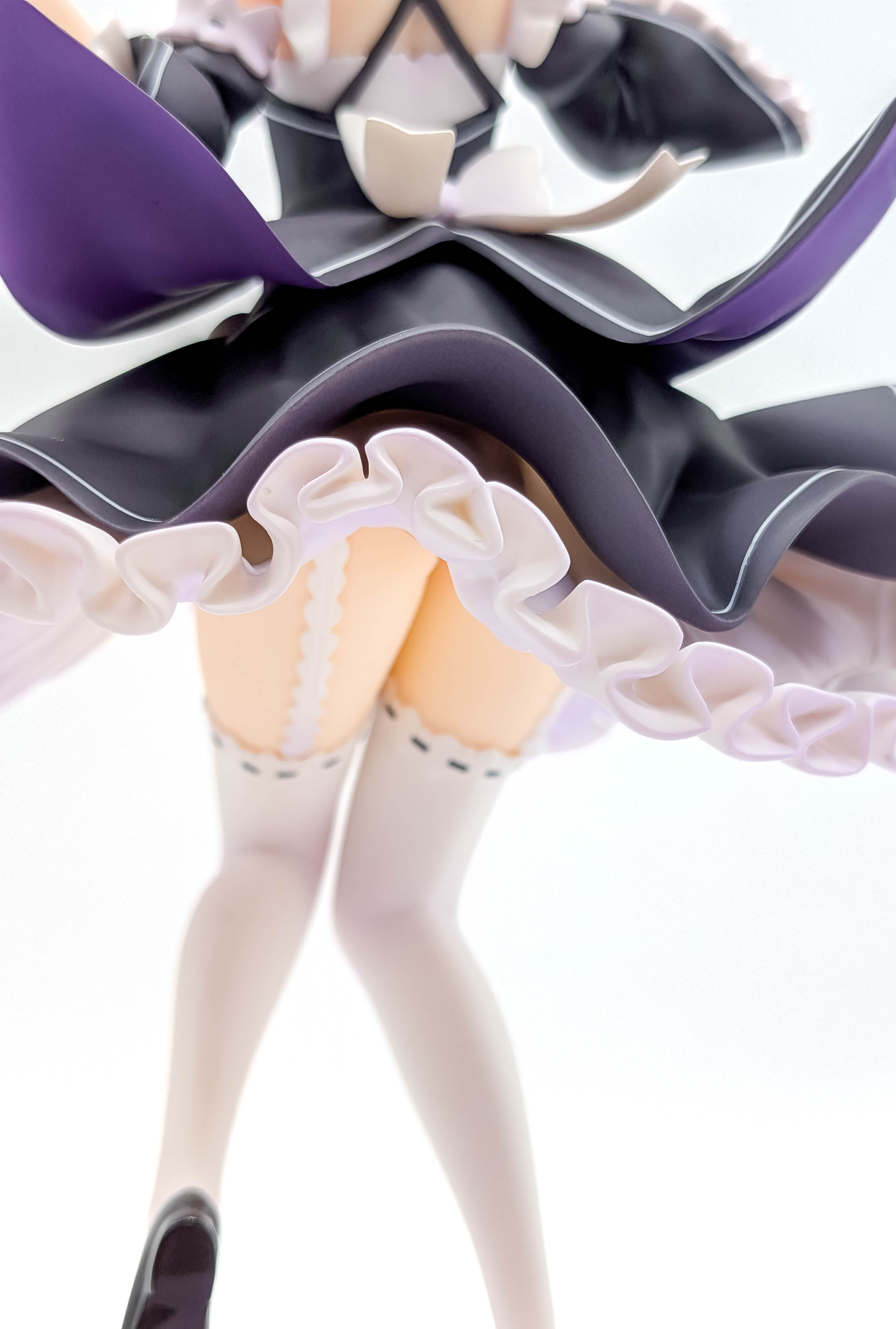 Rem Nekomimi Ver low front legs stockings and underskirt detail