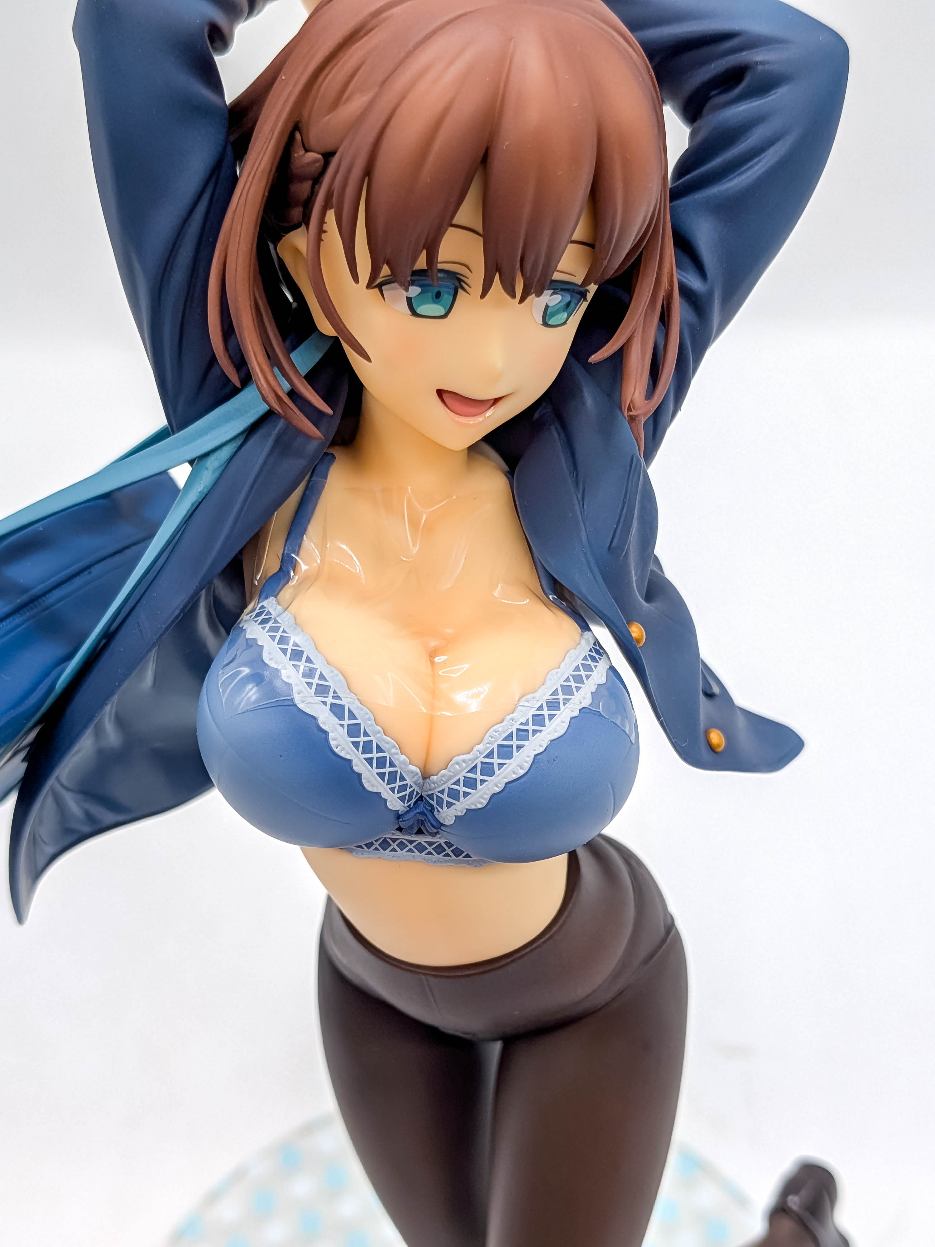 Ai-chan cast-off-style three-quarter upper-body view