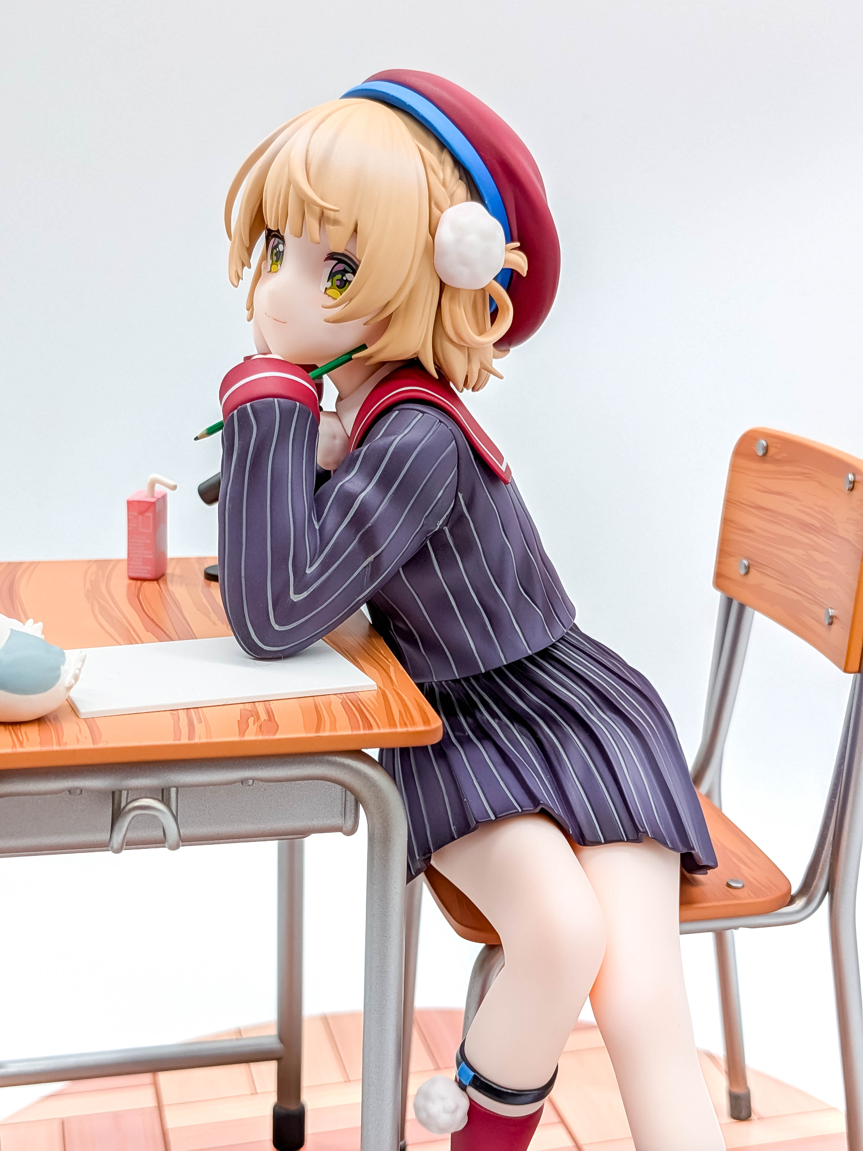 Shigure Ui figure side profile hair beret and uniform detail