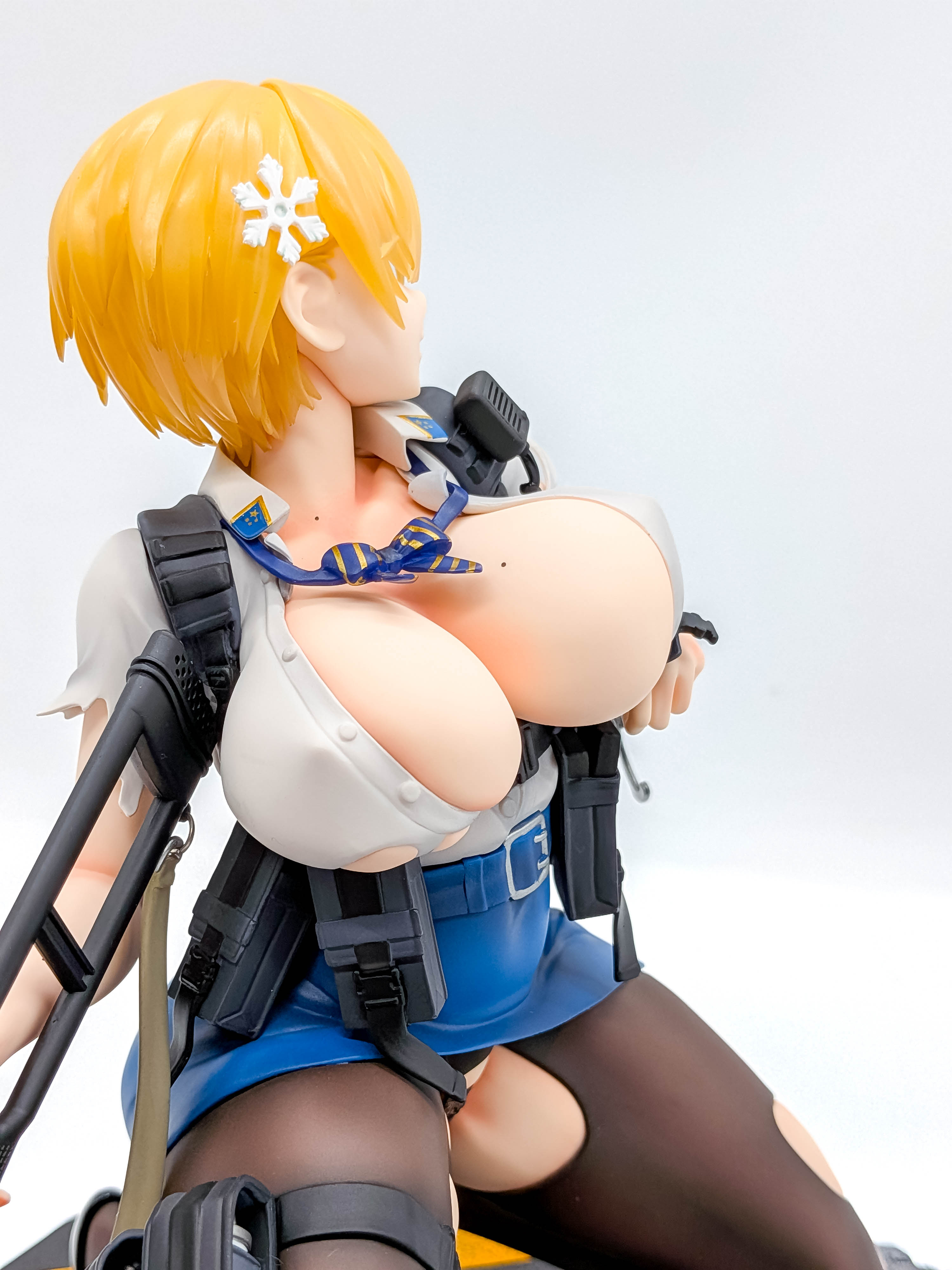 VSK-94 Heavy Damage Ver side bust and torn shirt detail