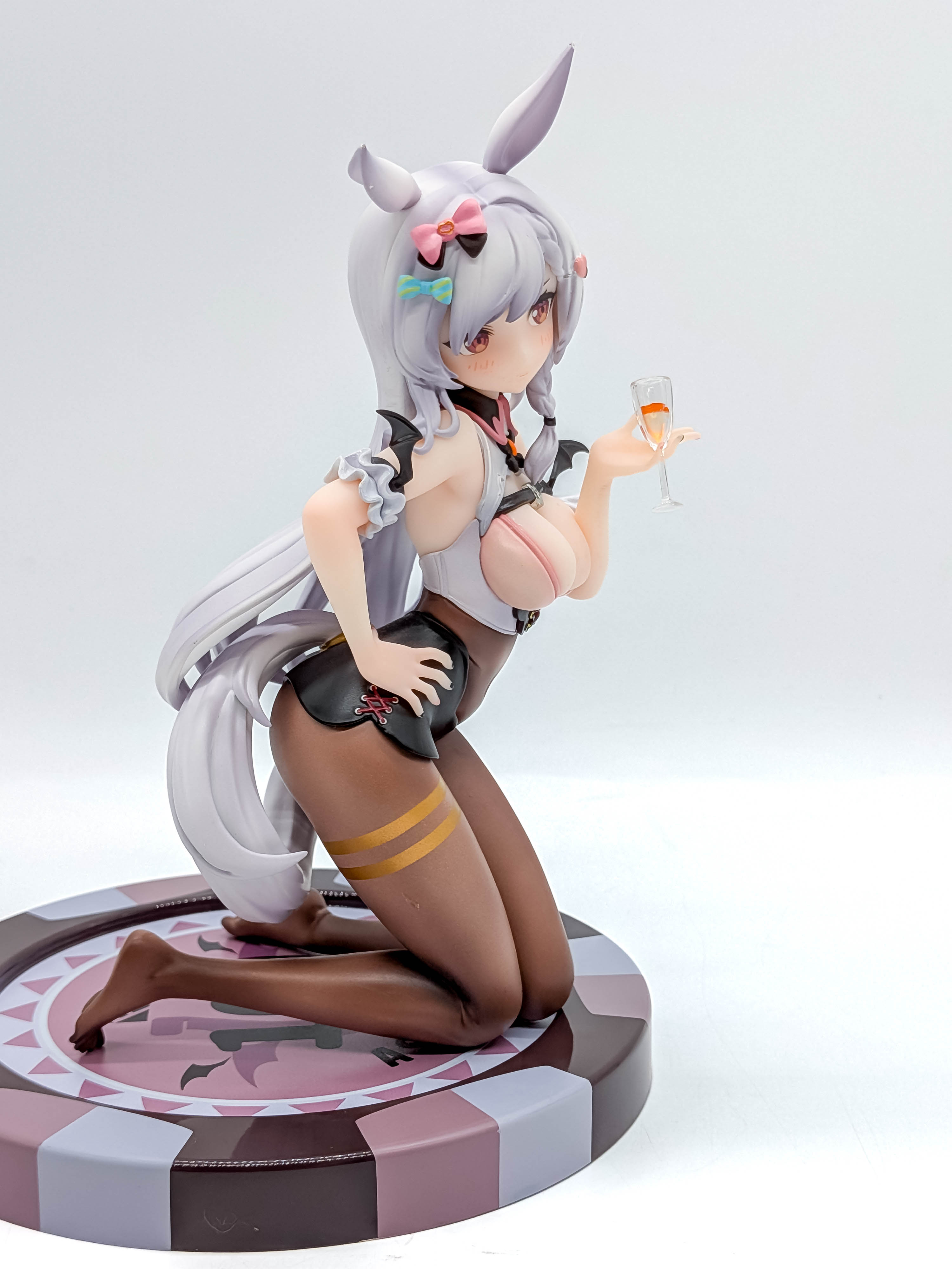 Ashige-chan Lucky Dealer Ver. full right-side view