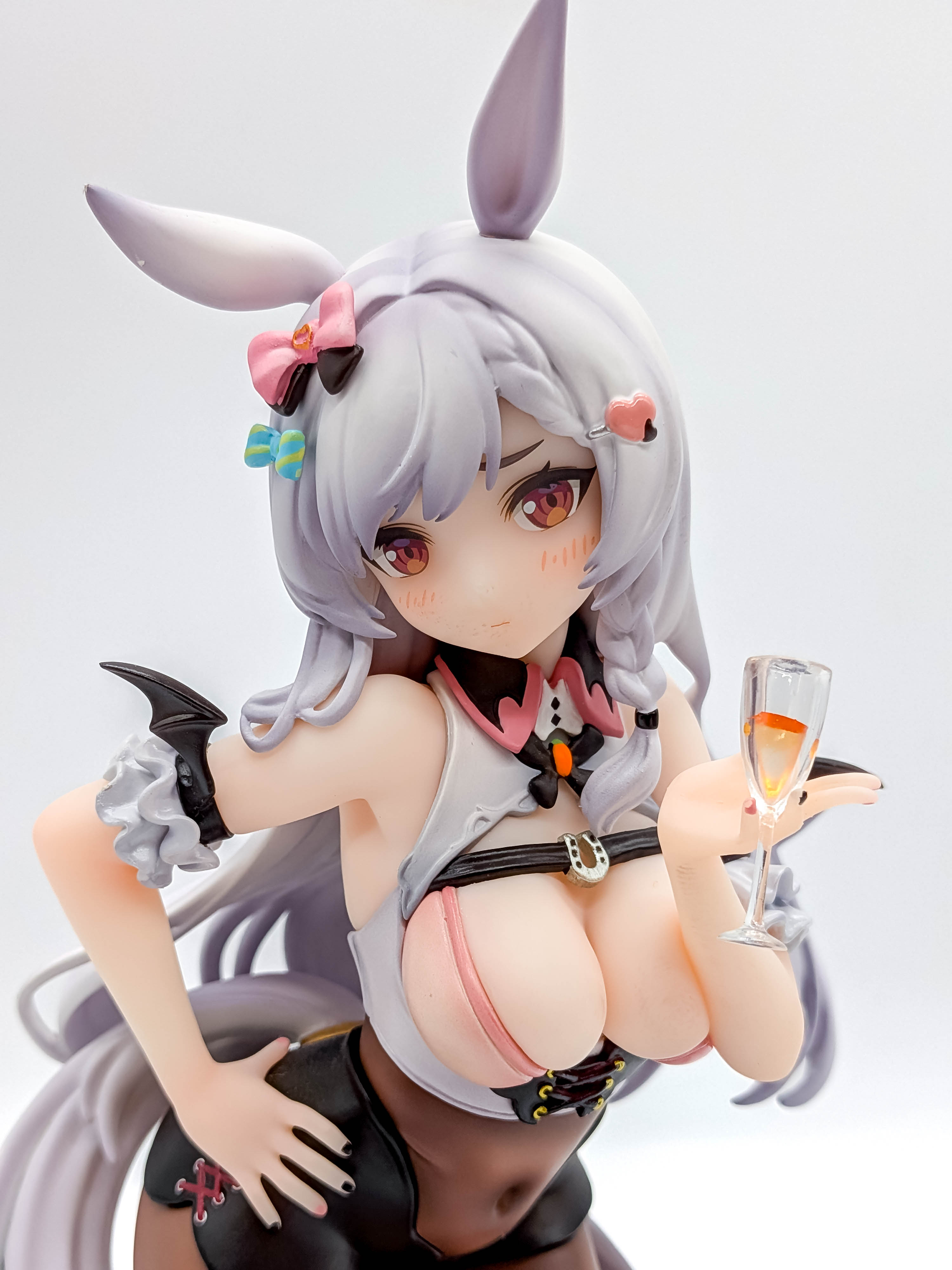 Ashige-chan Lucky Dealer Ver. face and upper-body close-up