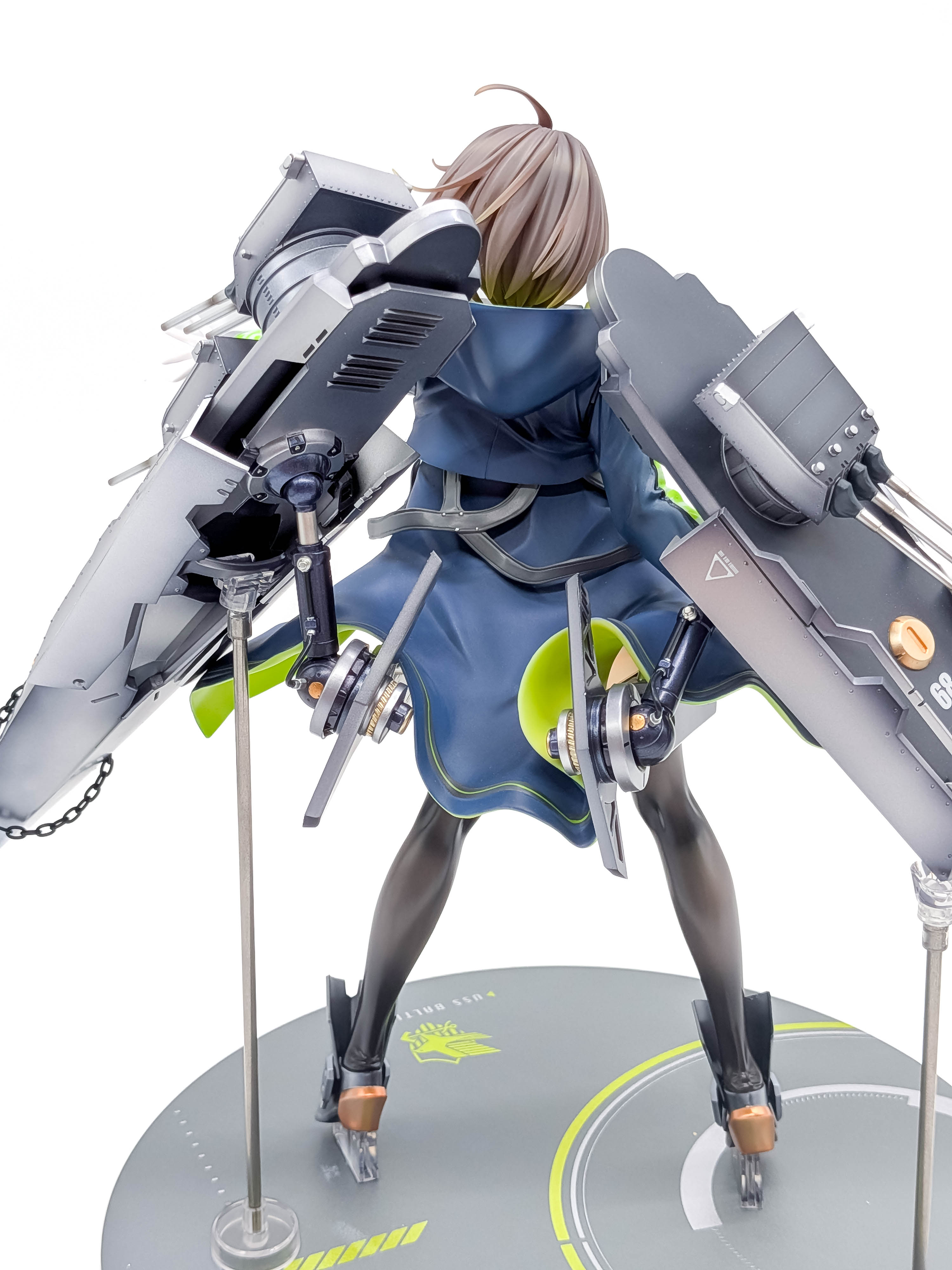 Baltimore figure rear rigging supports mechanical joints and navy coat