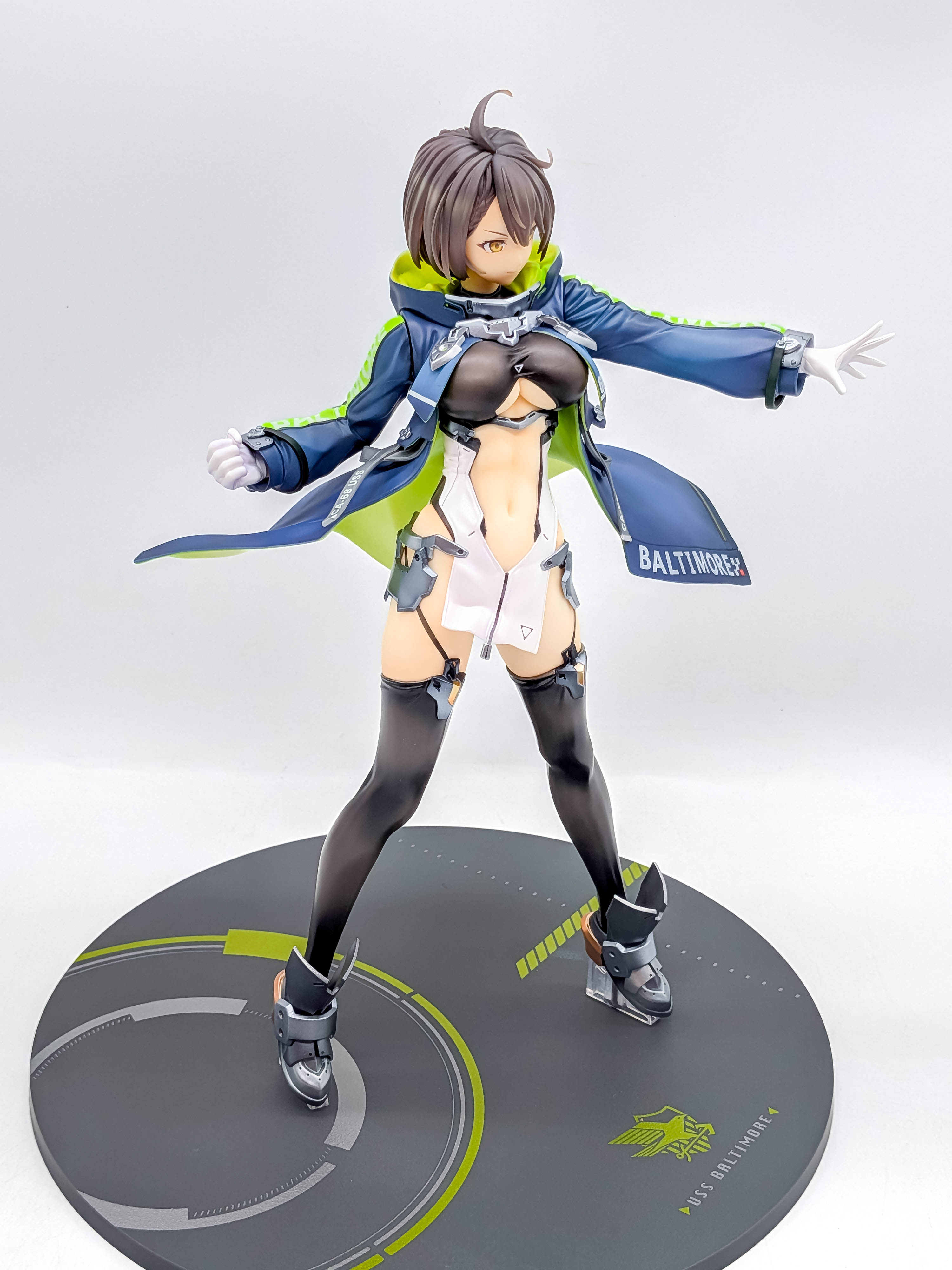 Baltimore figure alternate full front view without rigging