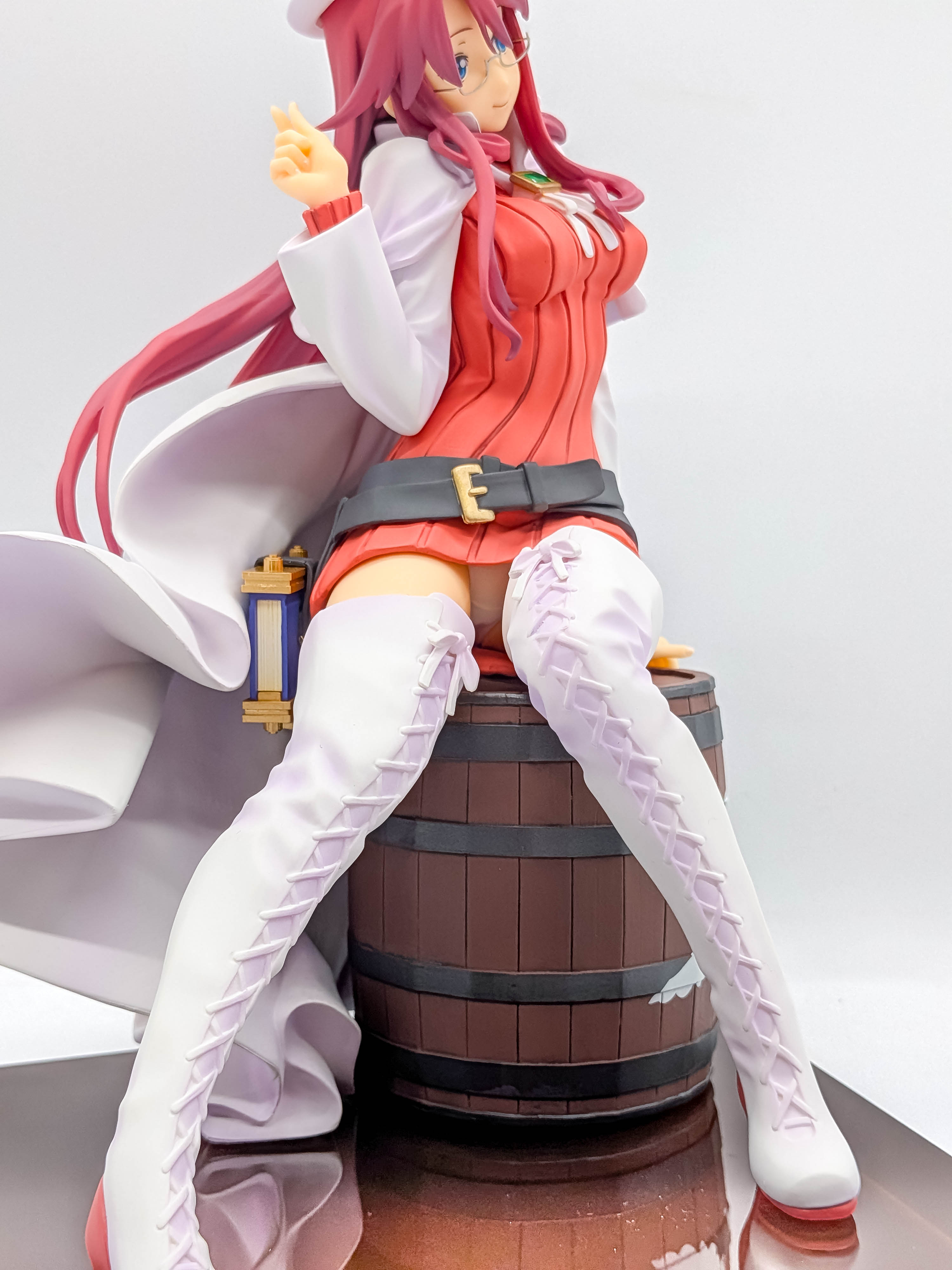 Aty figure low front view with thighs boots and barrel