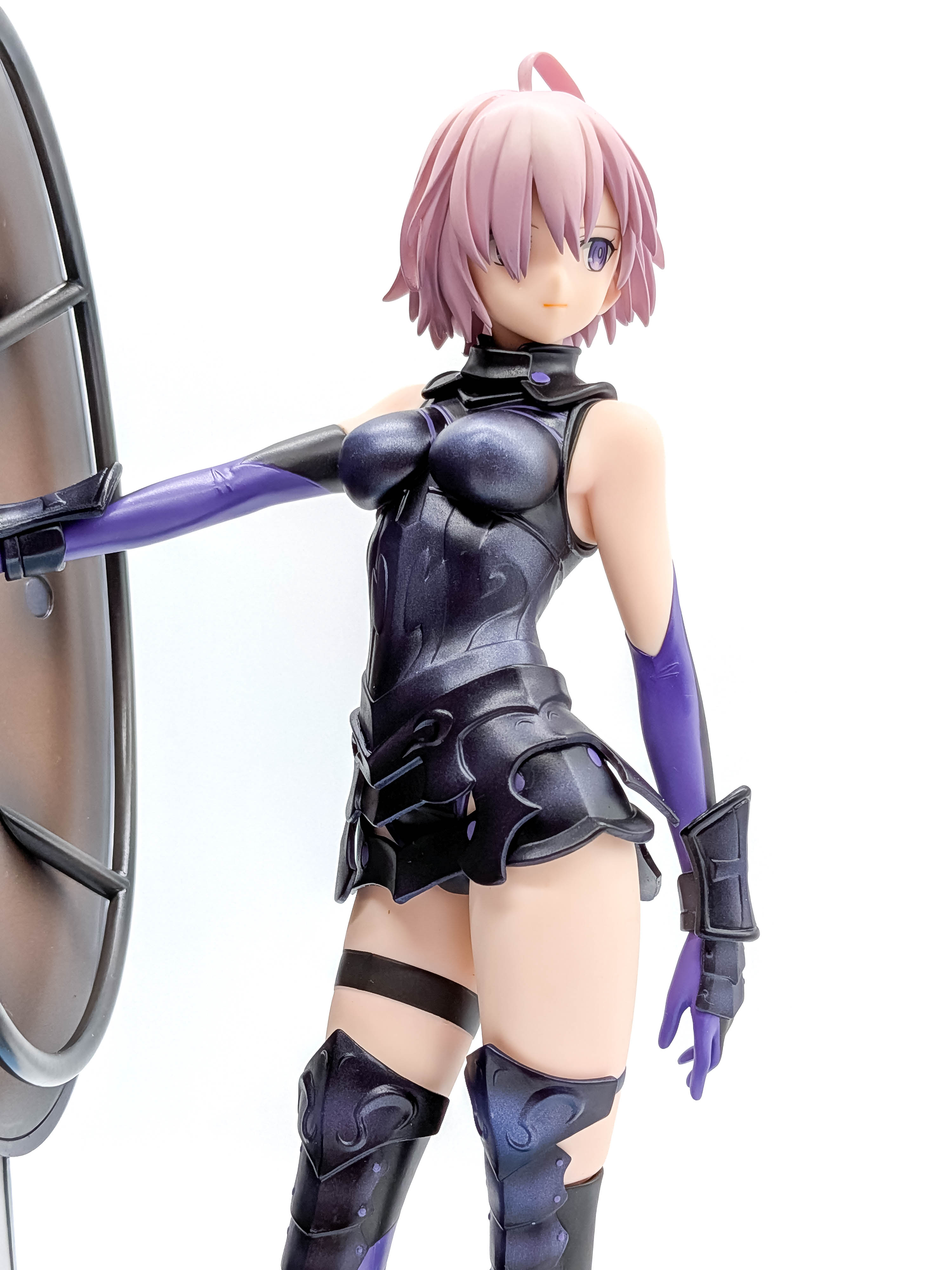 Mash Kyrielight figure armor gloves waist and thigh details