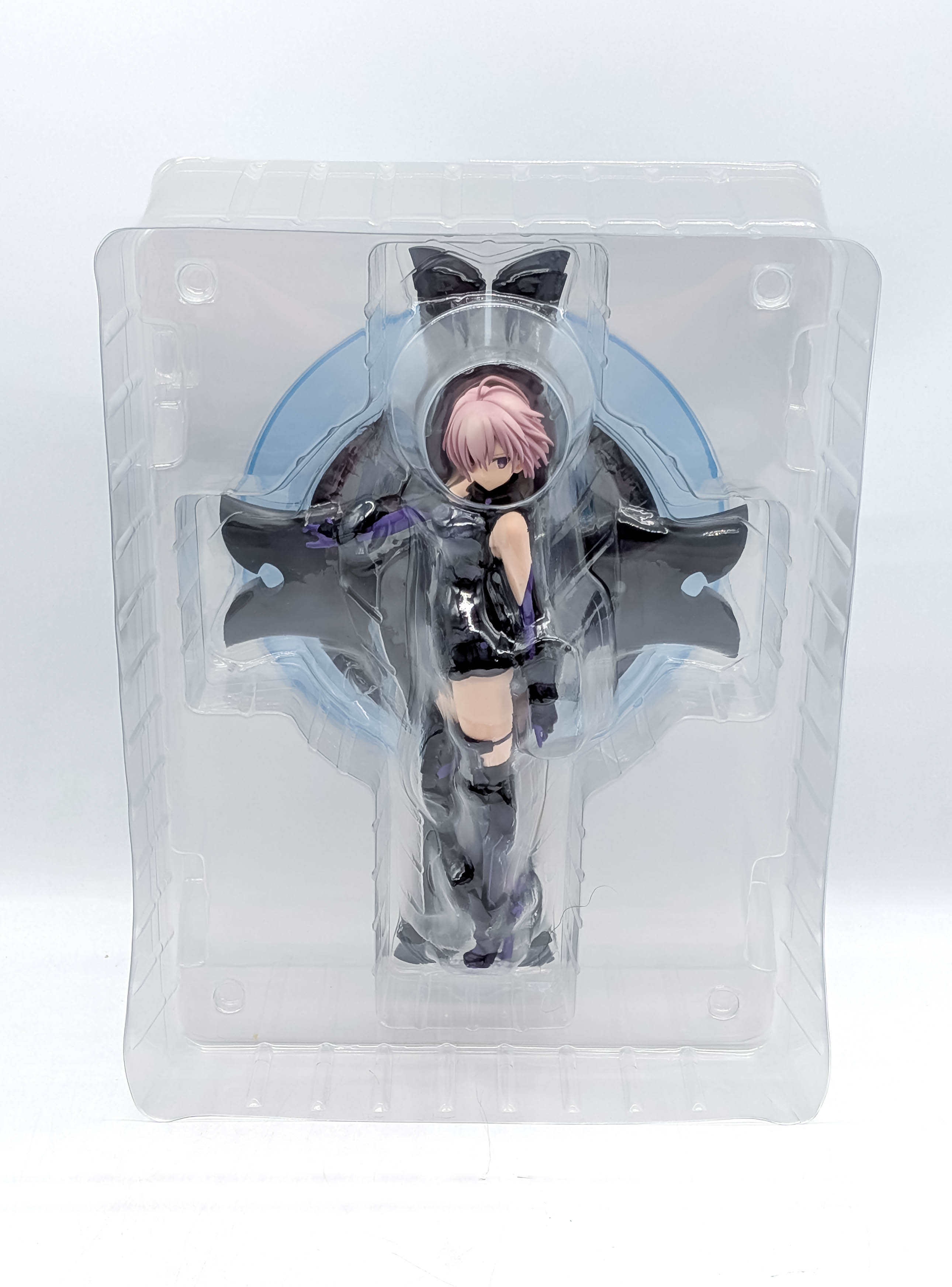 Mash Kyrielight figure blister packaging and contents