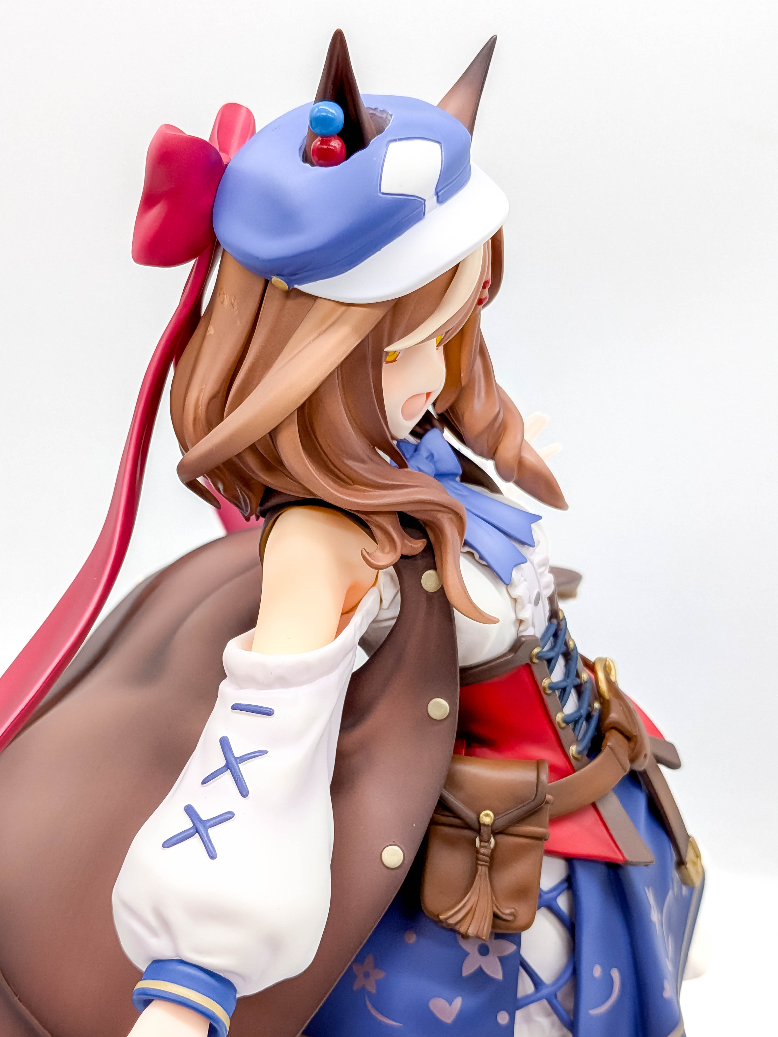 Matikanetannhauser figure side cap hair sleeve and pouch close-up